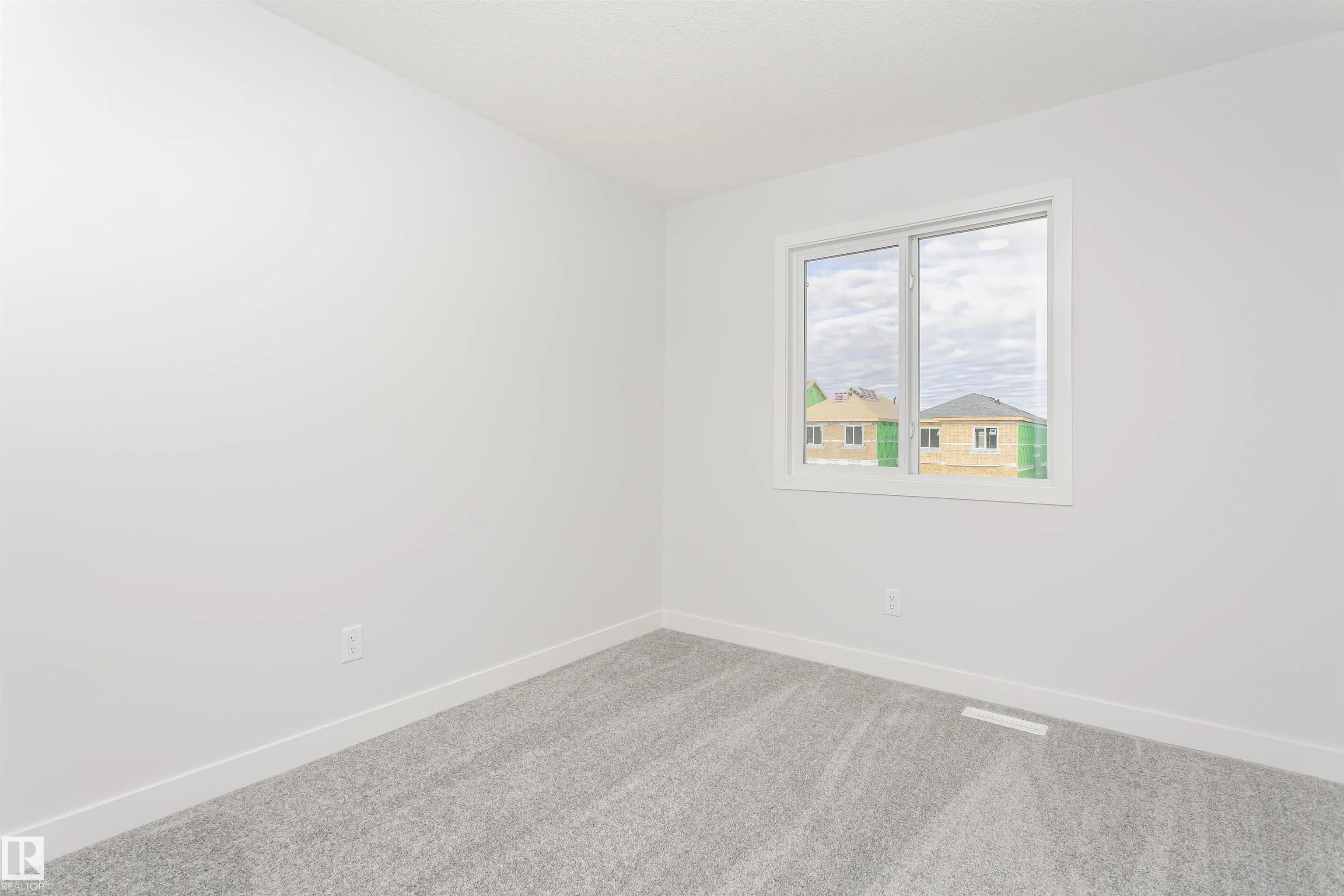 9564 CARSON BEND