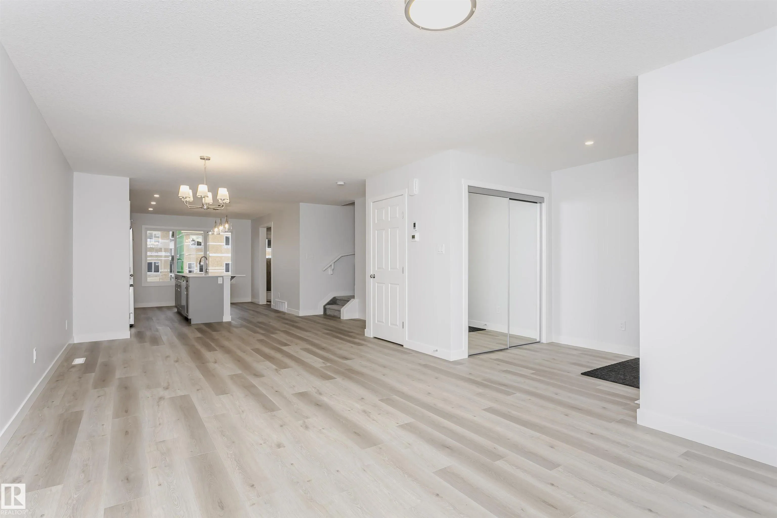 9564 CARSON BEND