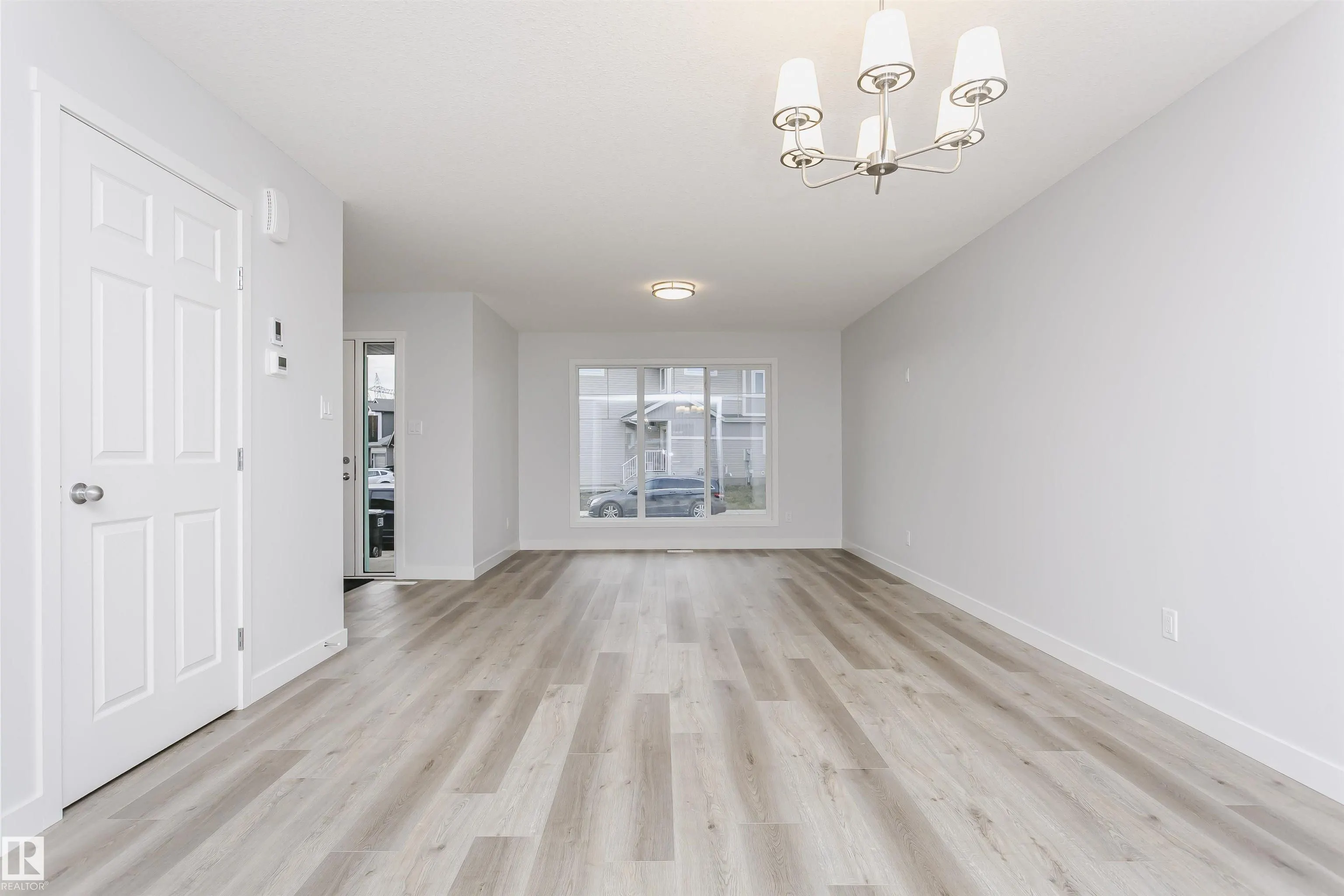 9564 CARSON BEND
