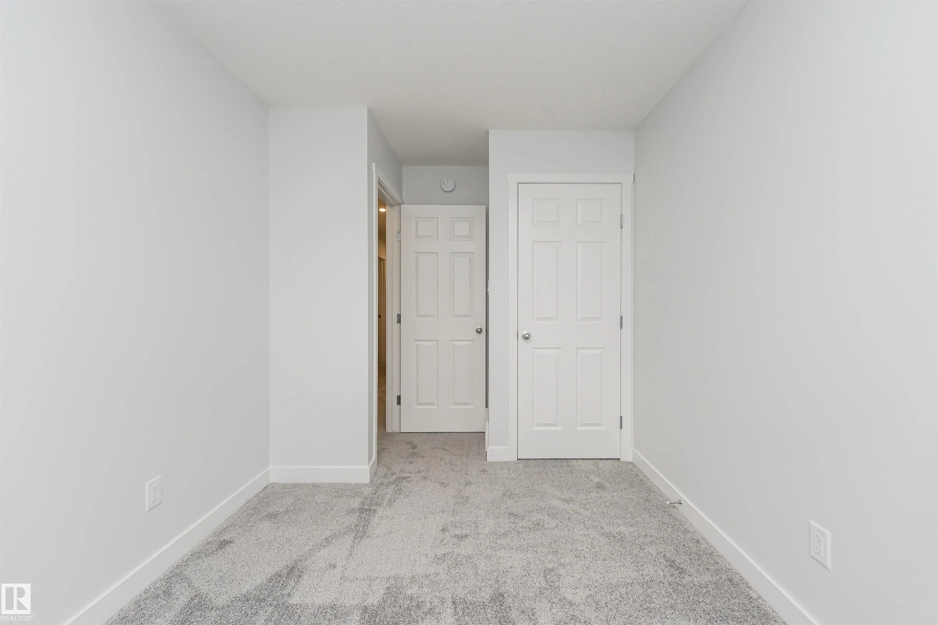 9566 CARSON BEND