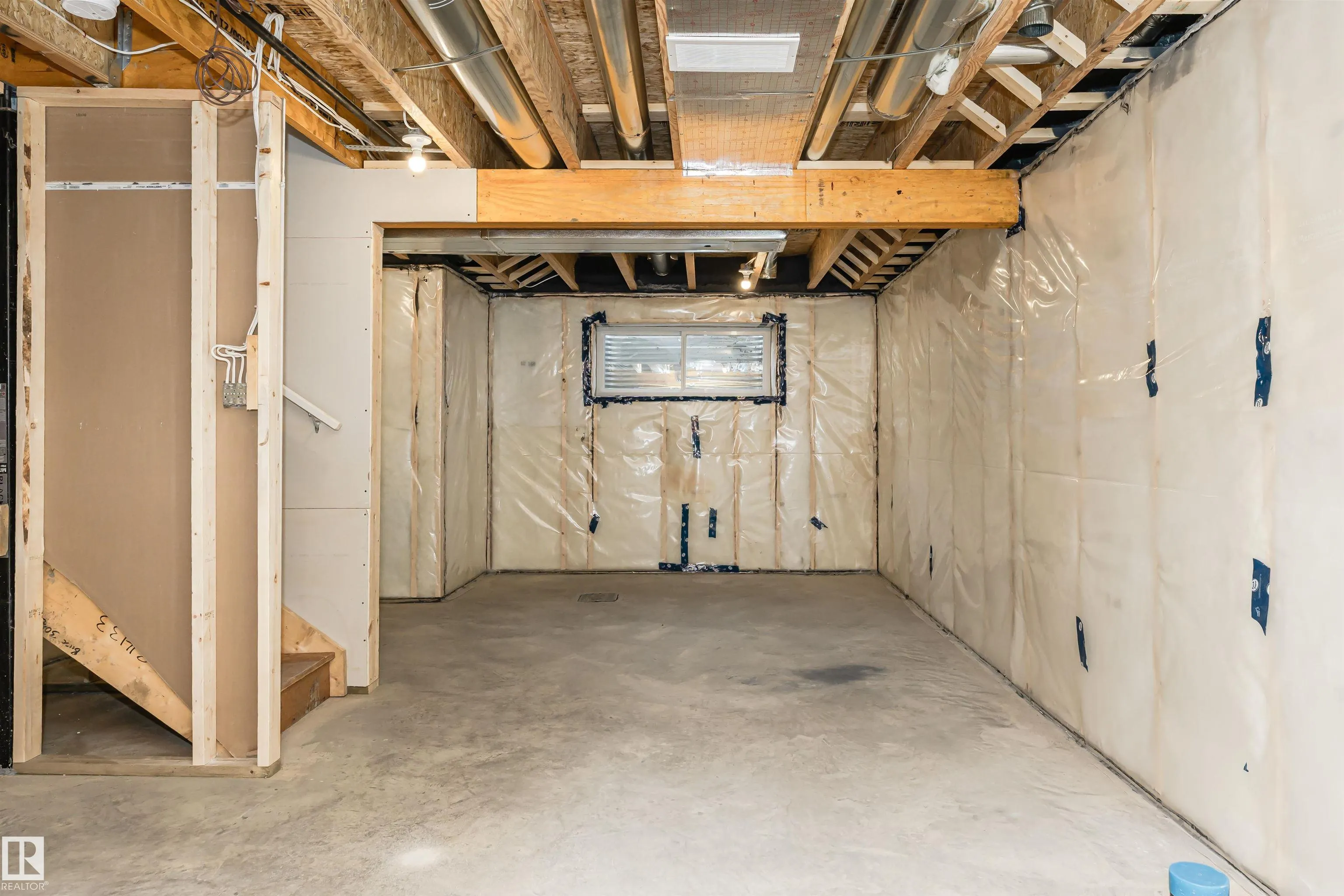 9566 CARSON BEND