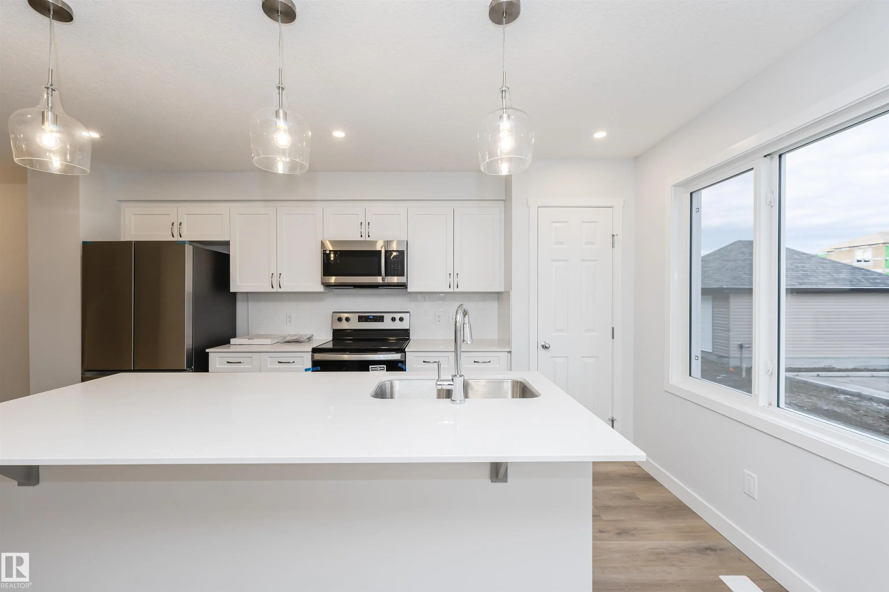 9566 CARSON BEND