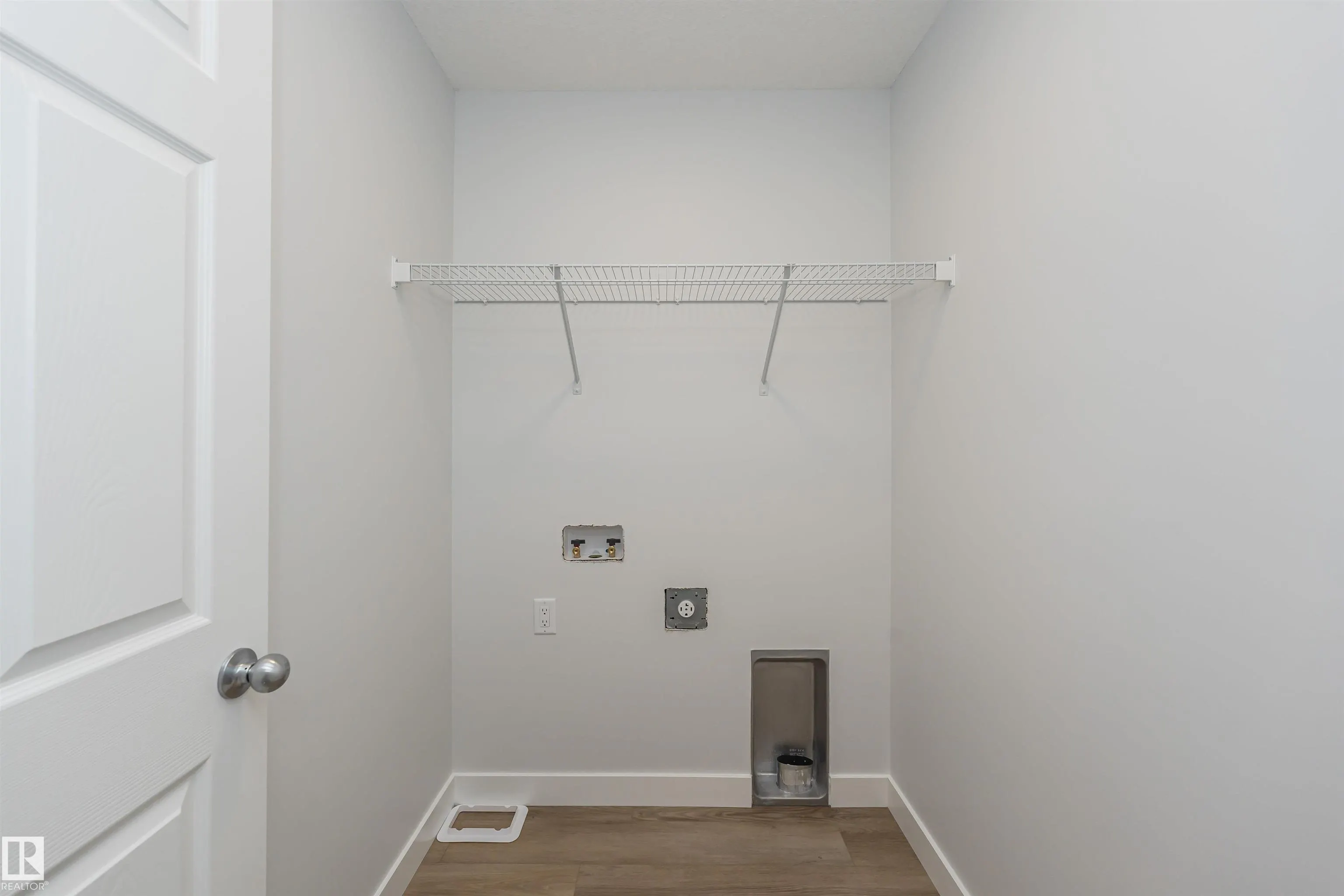 9566 CARSON BEND