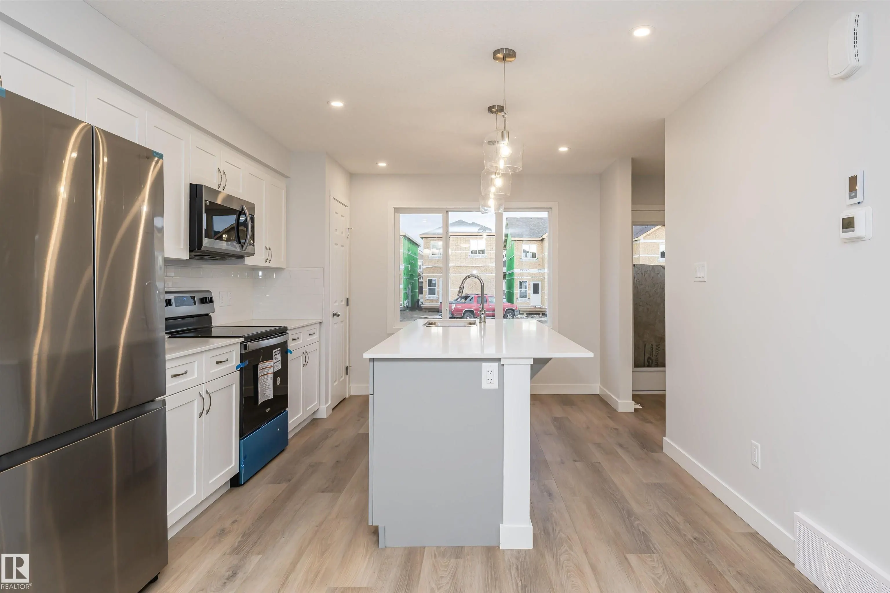 9566 CARSON BEND