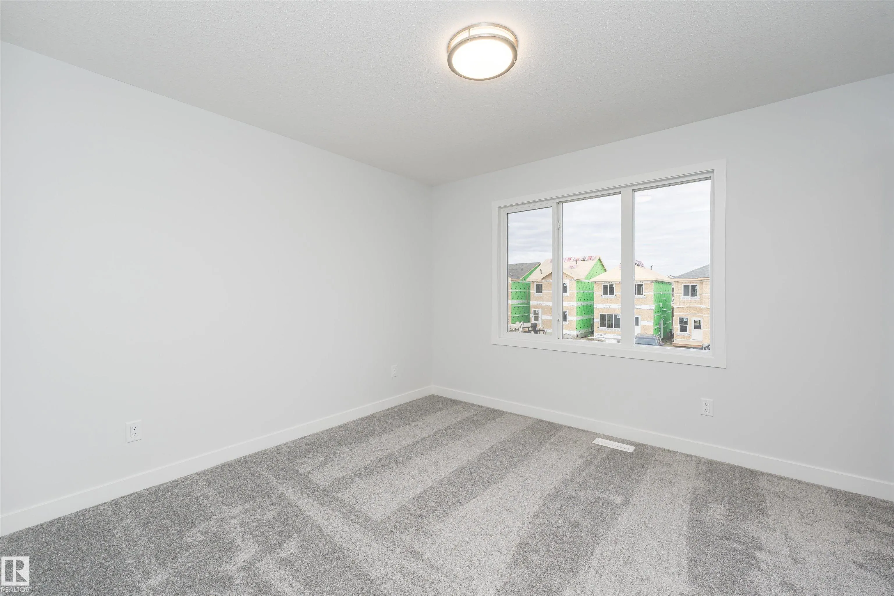 9566 CARSON BEND
