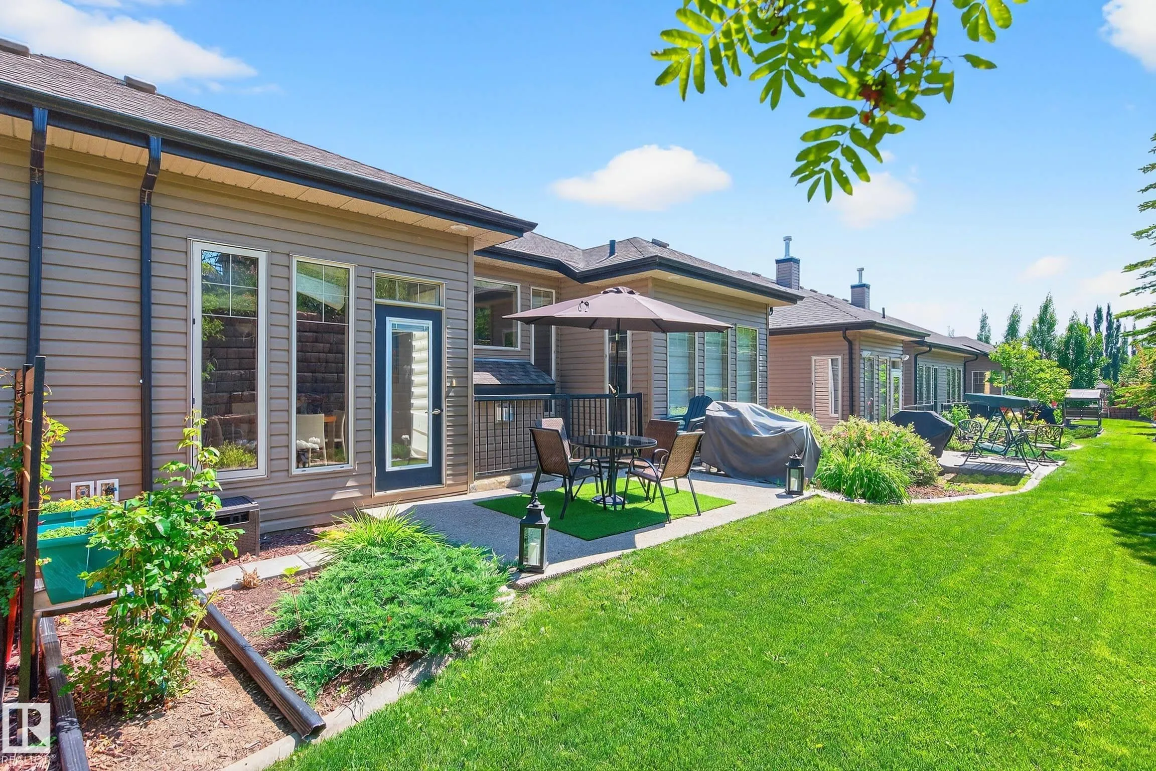 13 OAKCREST Terrace