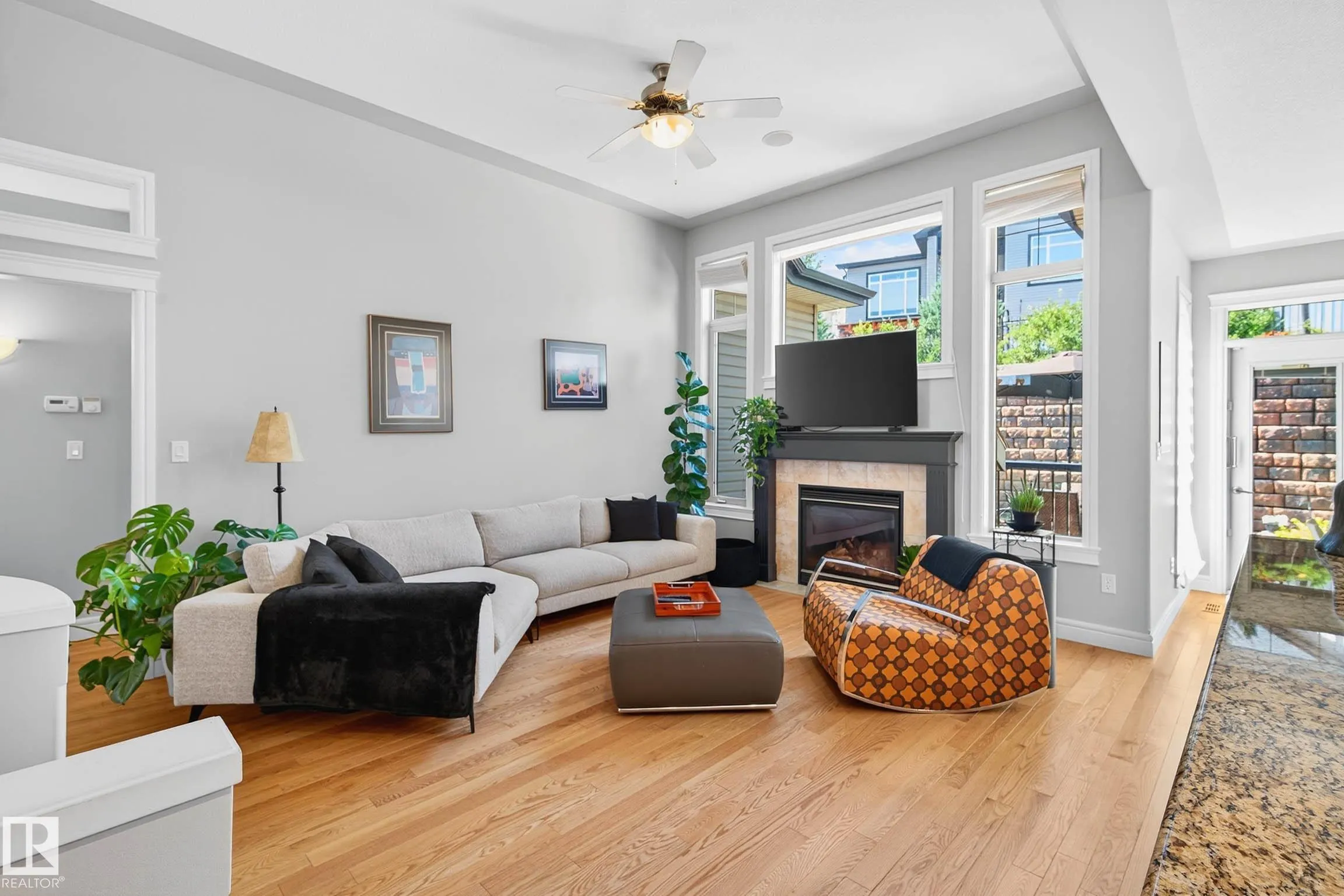 13 OAKCREST Terrace