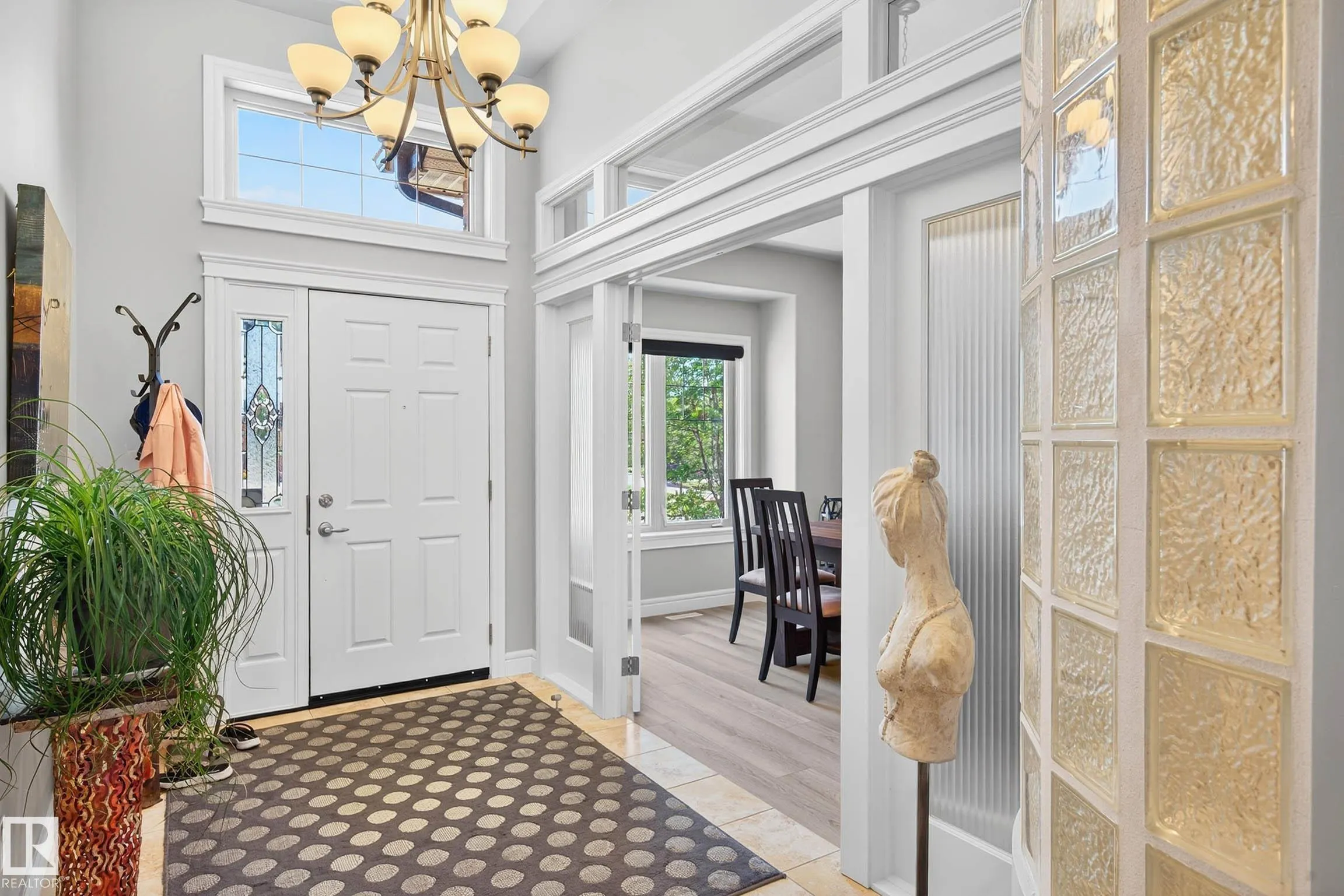 13 OAKCREST Terrace