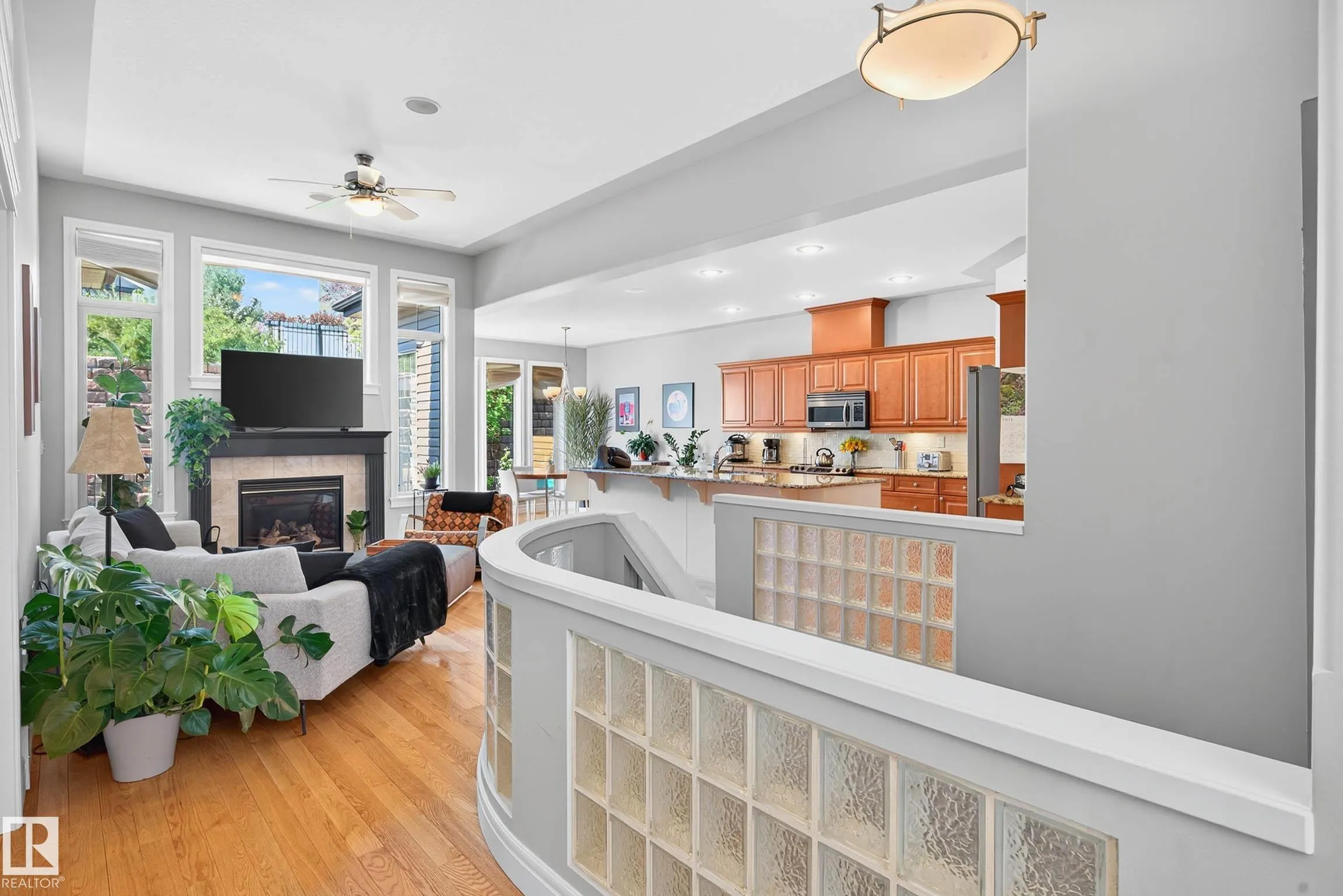 13 OAKCREST Terrace