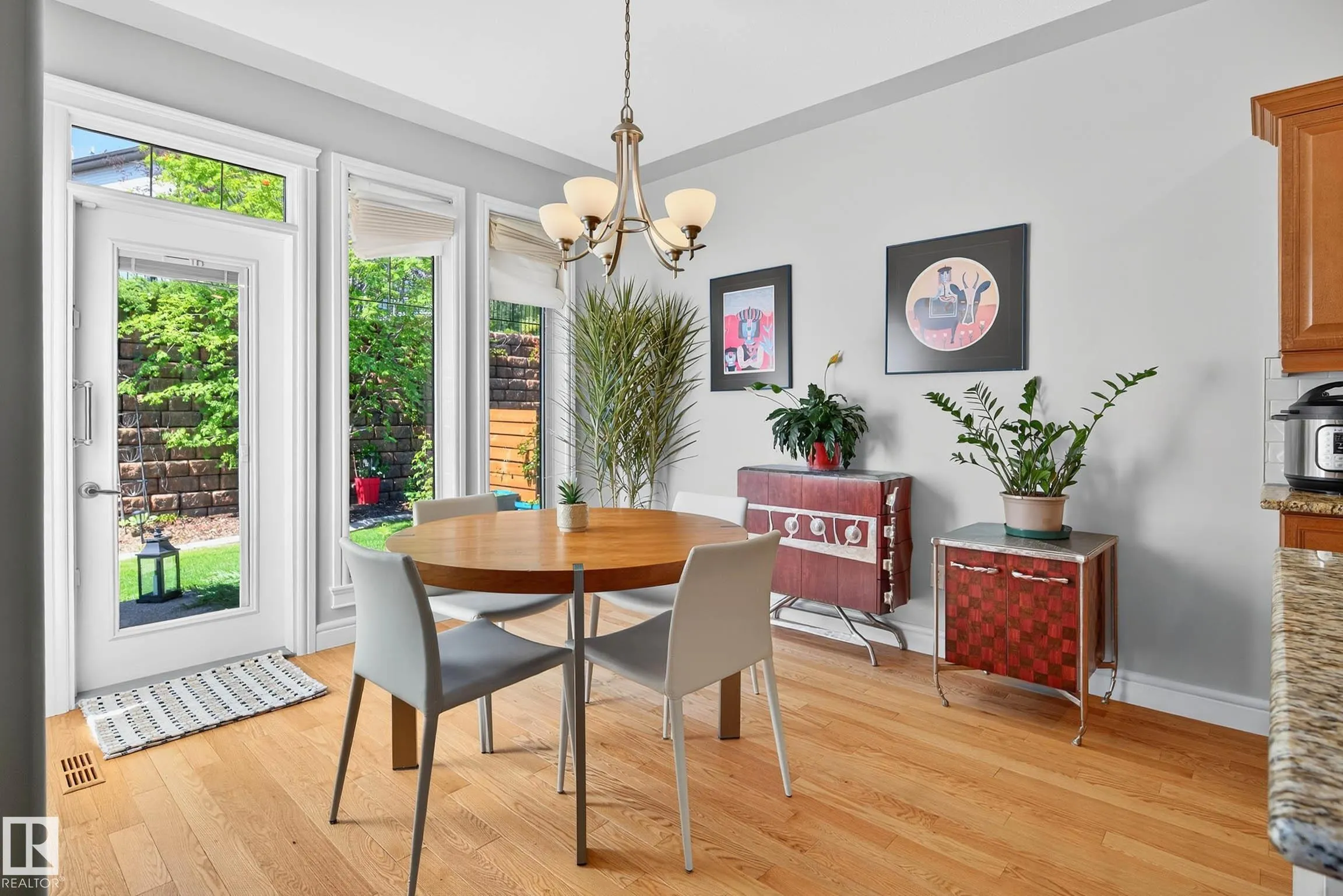 13 OAKCREST Terrace