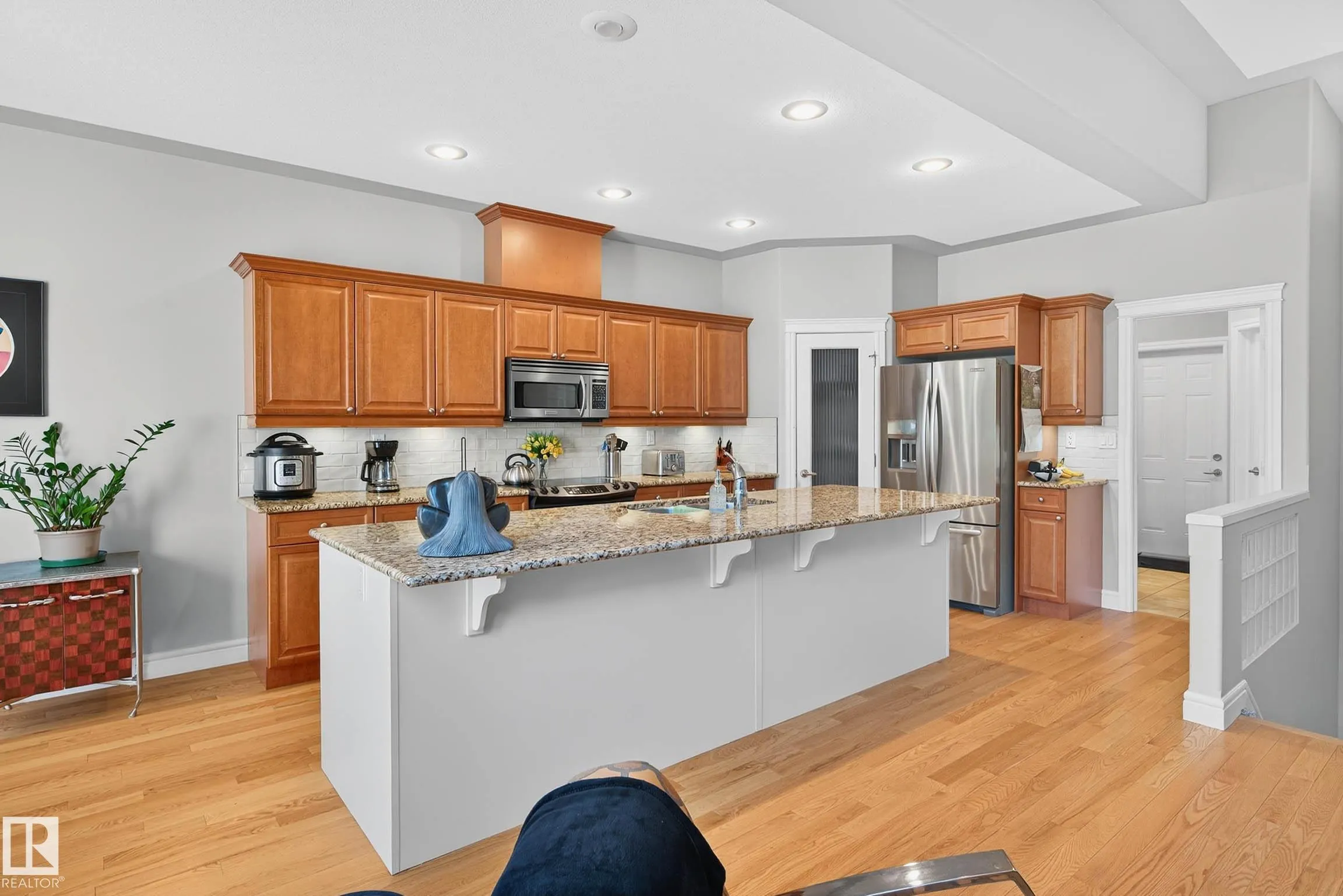 13 OAKCREST Terrace