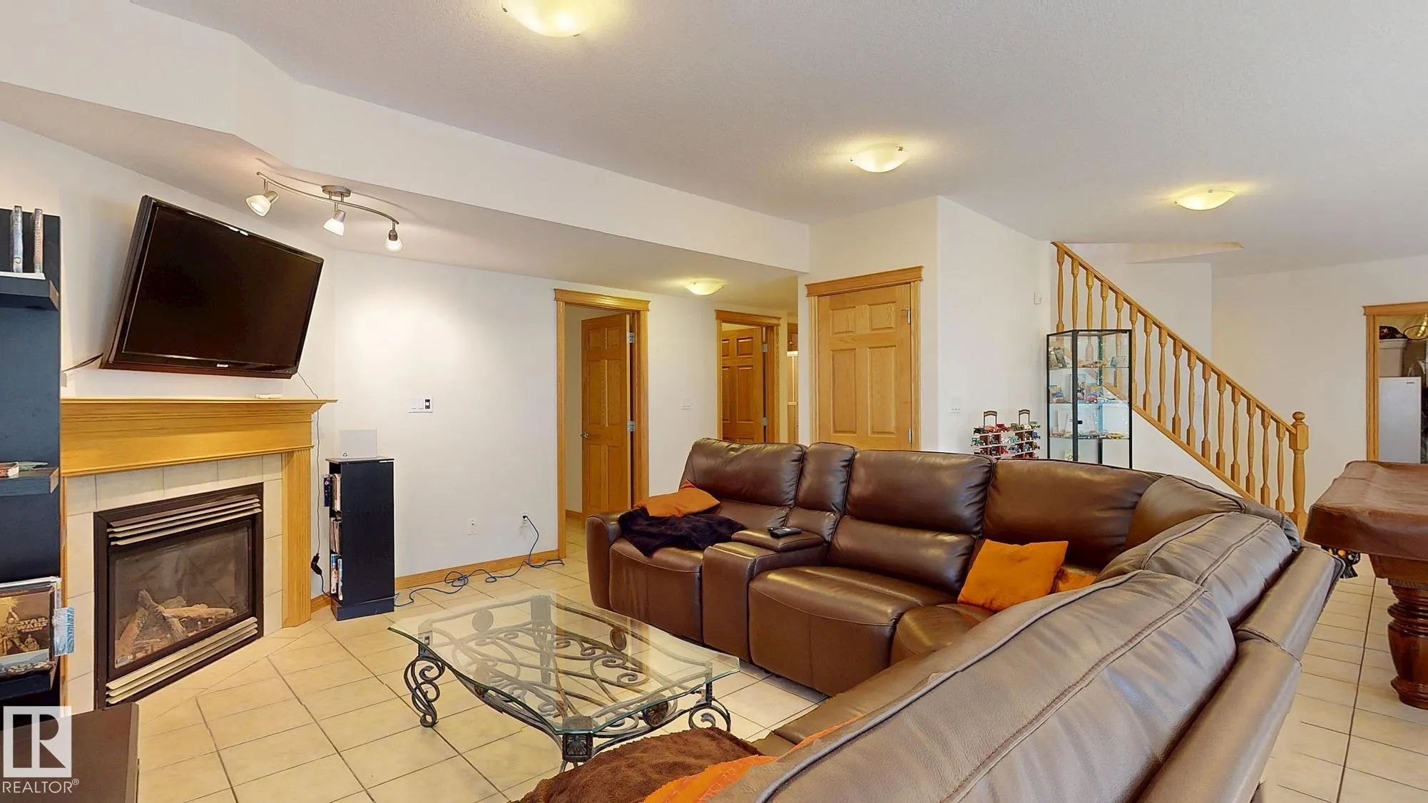 7 KINGSBURY Crescent
