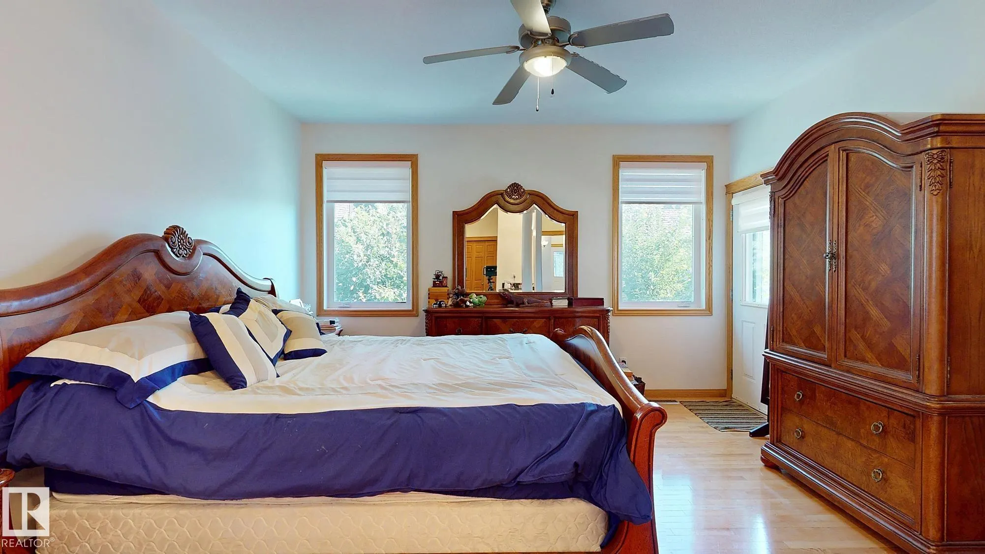 7 KINGSBURY Crescent