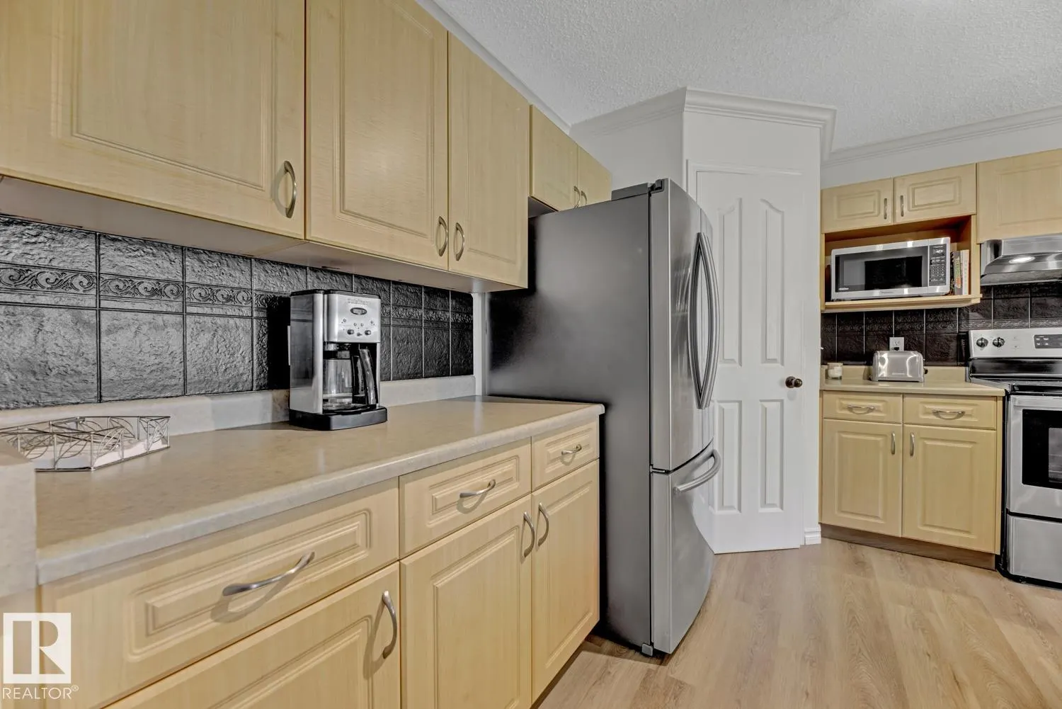 8 LAKEWOOD Cove