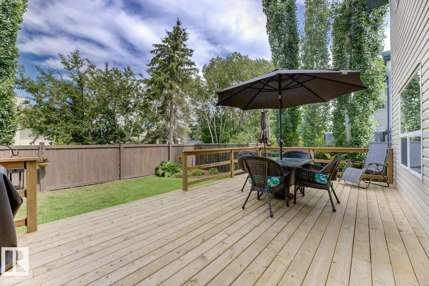 8 LAKEWOOD Cove