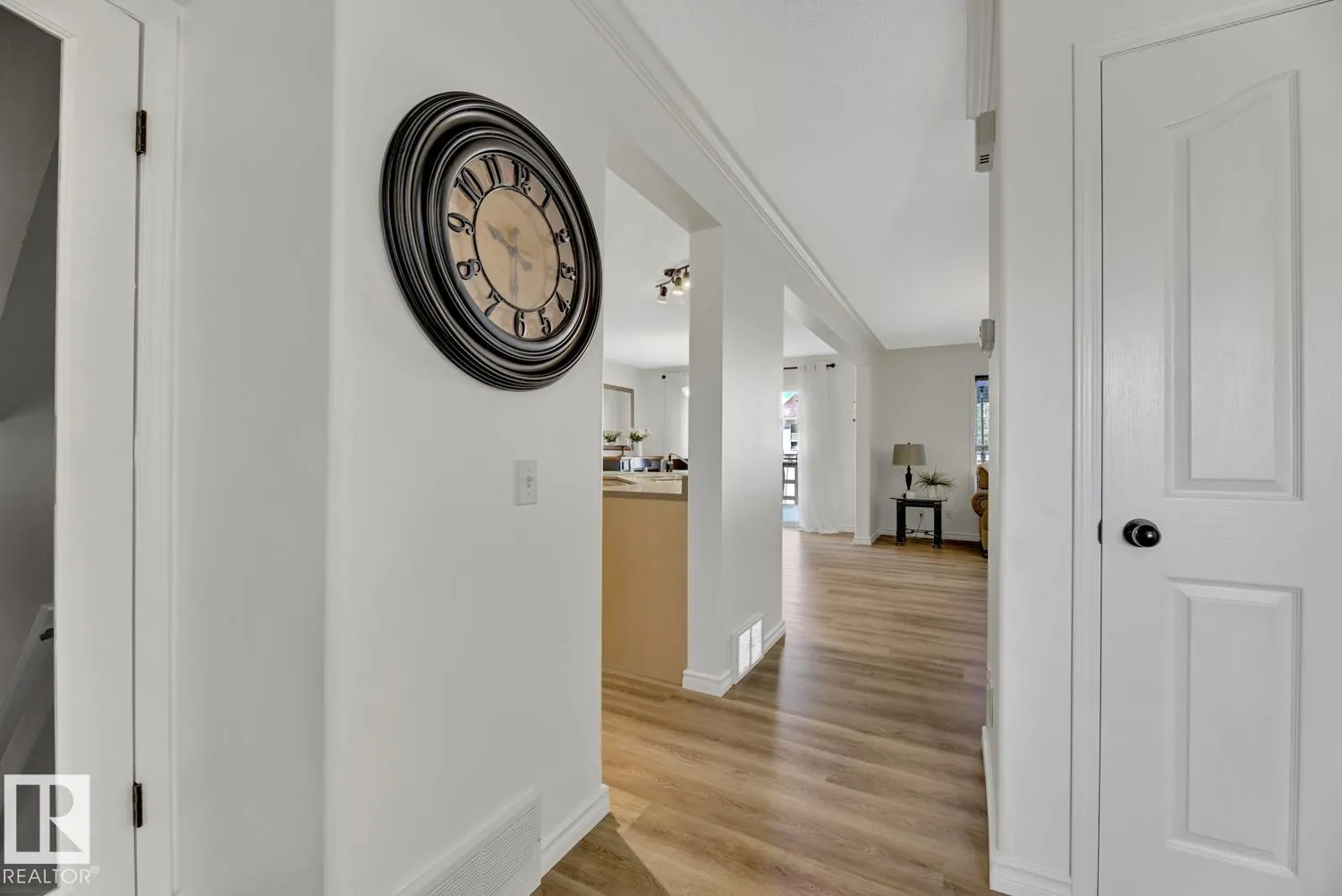 8 LAKEWOOD Cove