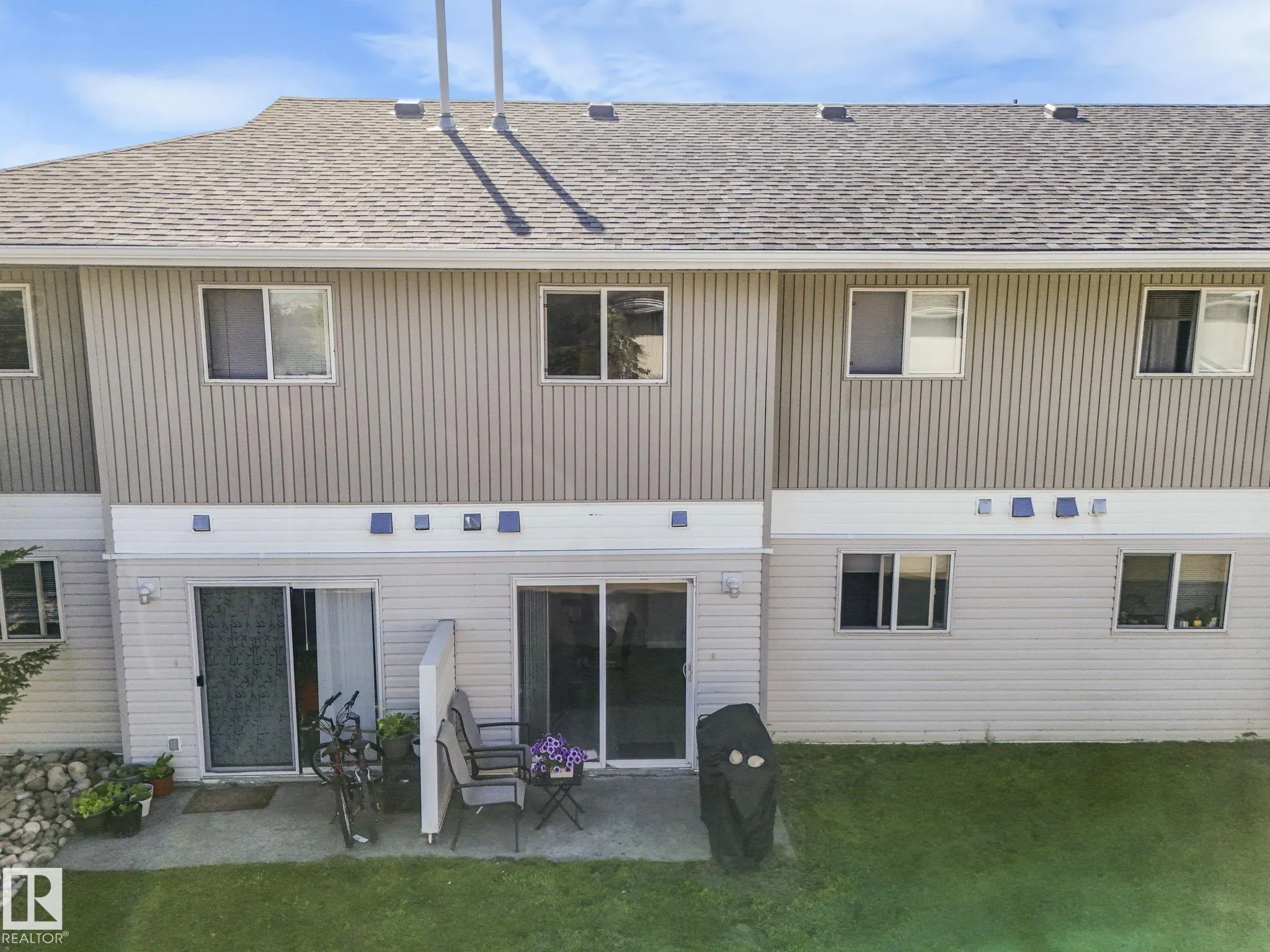 180 BRIDGEPORT Boulevard