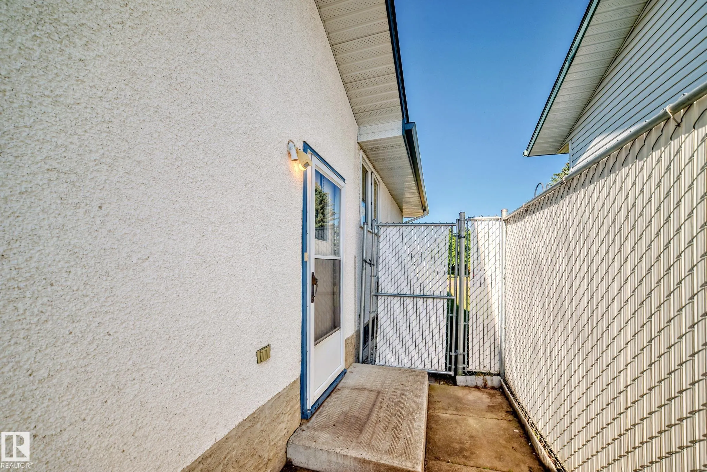 110 BRANTFORD Street