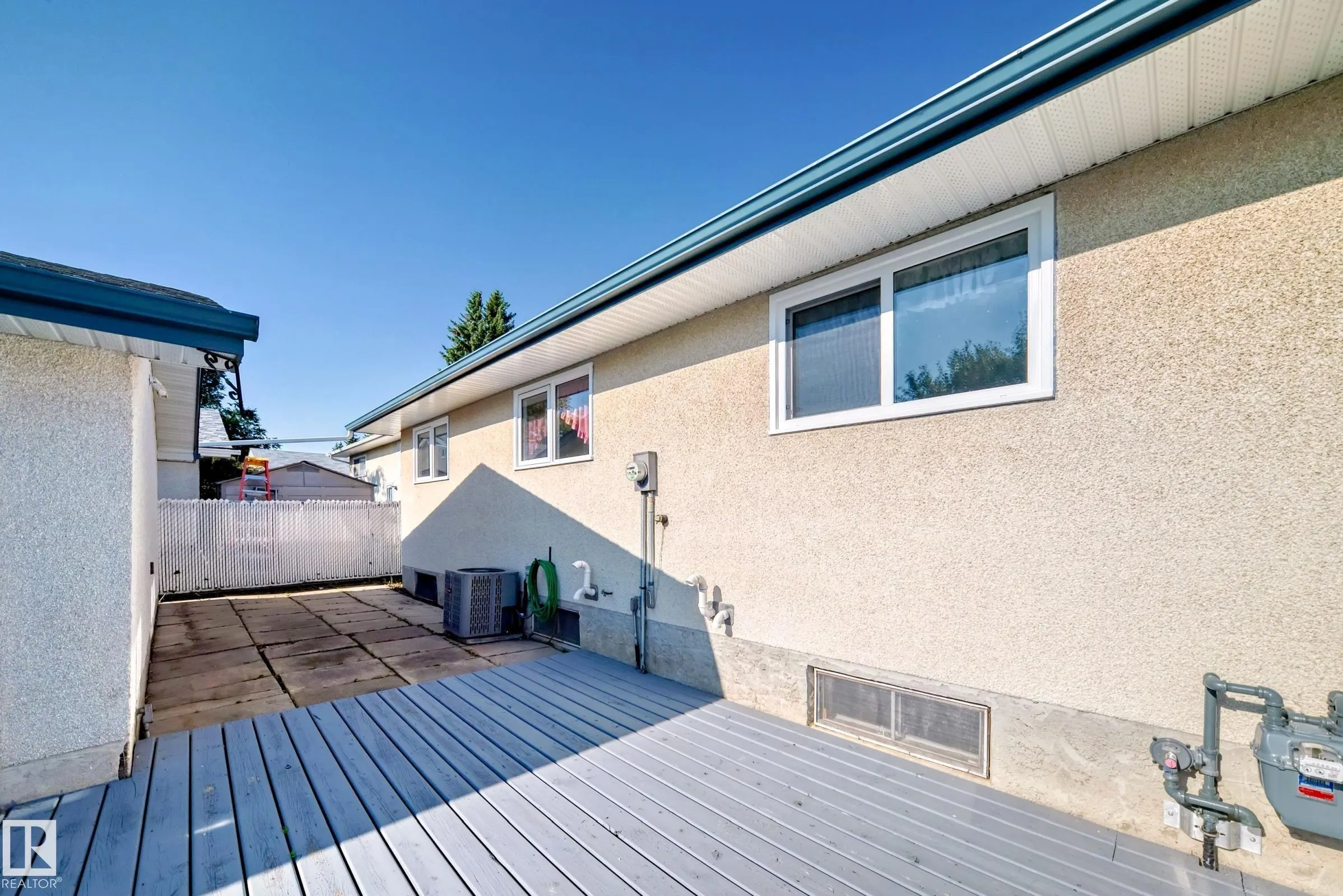 110 BRANTFORD Street