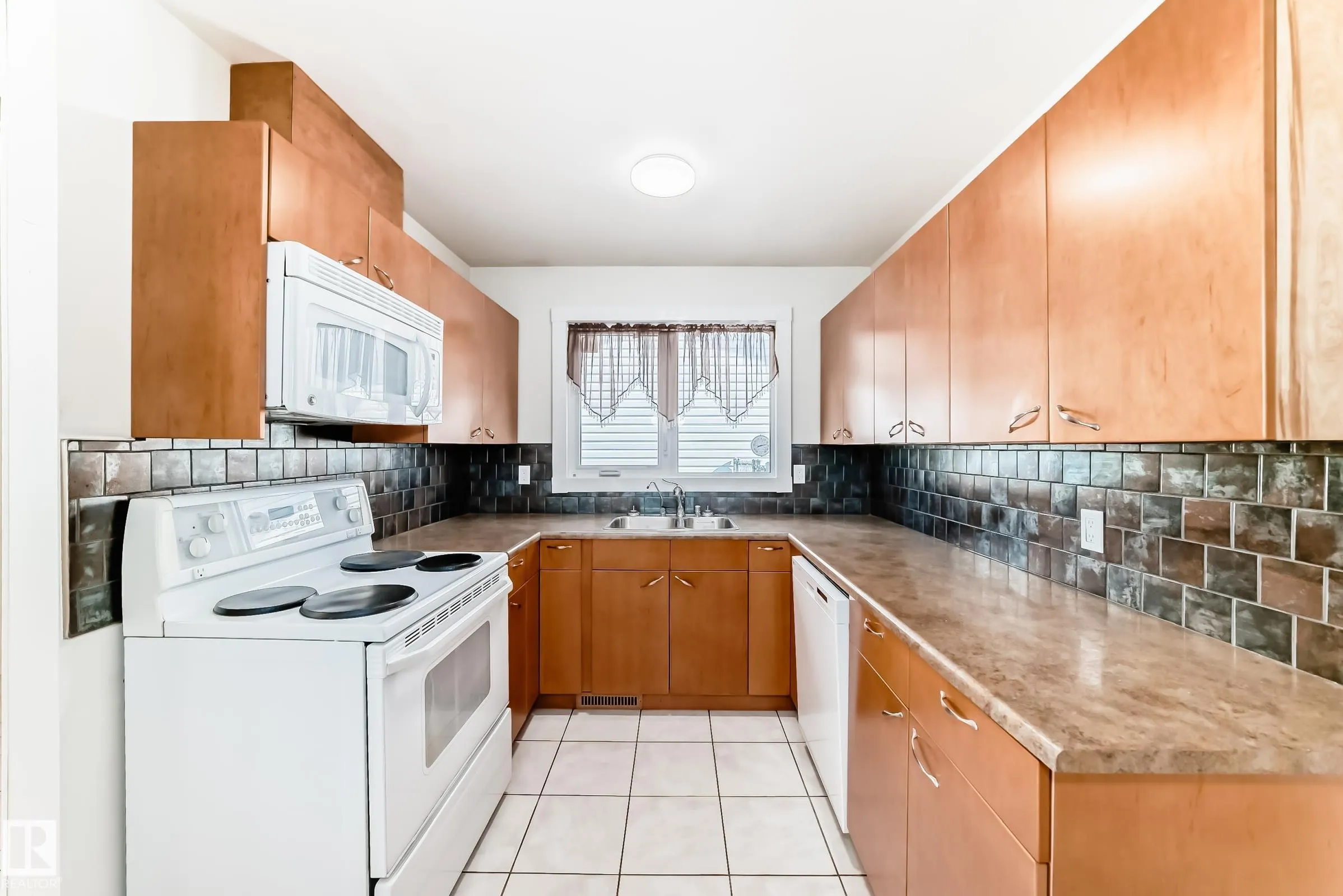 110 BRANTFORD Street