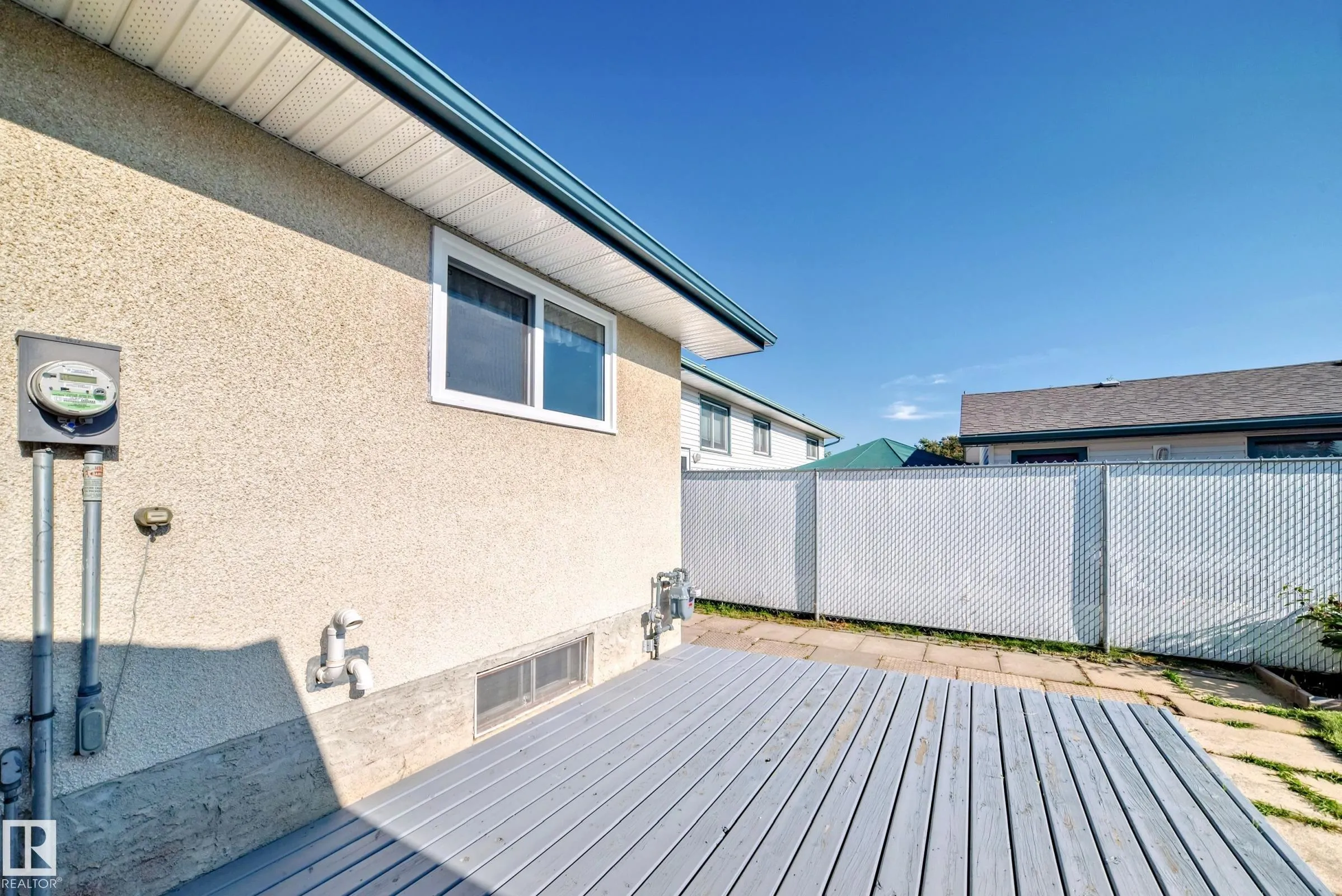 110 BRANTFORD Street