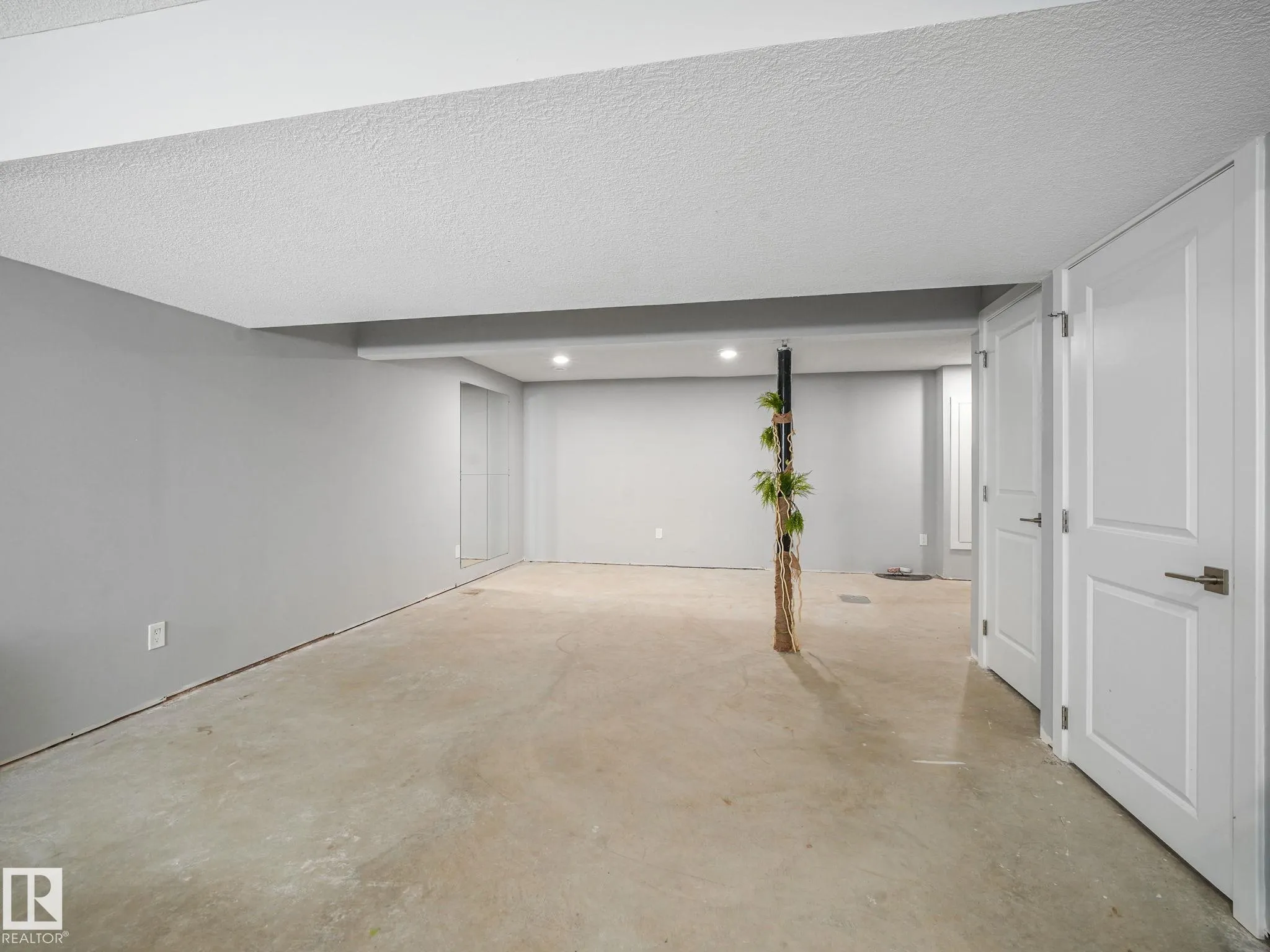 5810 66 Street