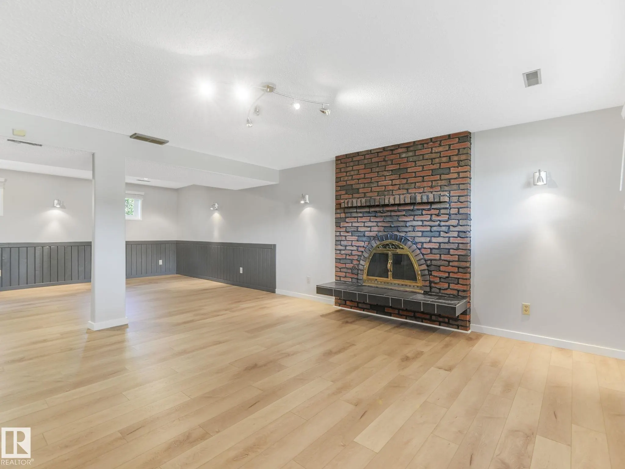 39 ONTARIO Crescent