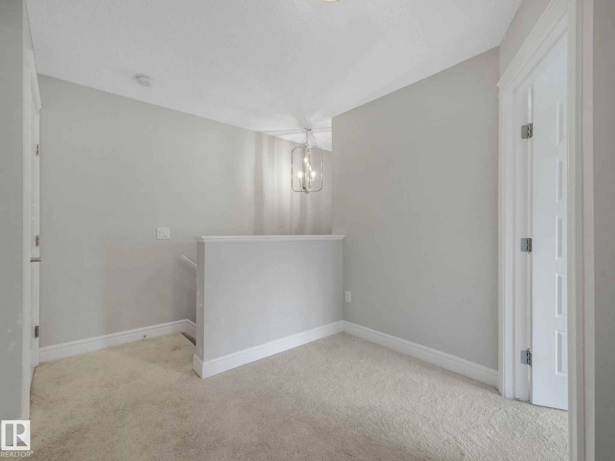 446 ALLARD Boulevard