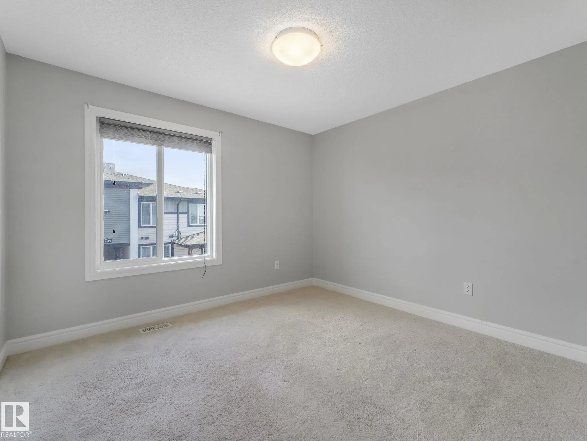 446 ALLARD Boulevard