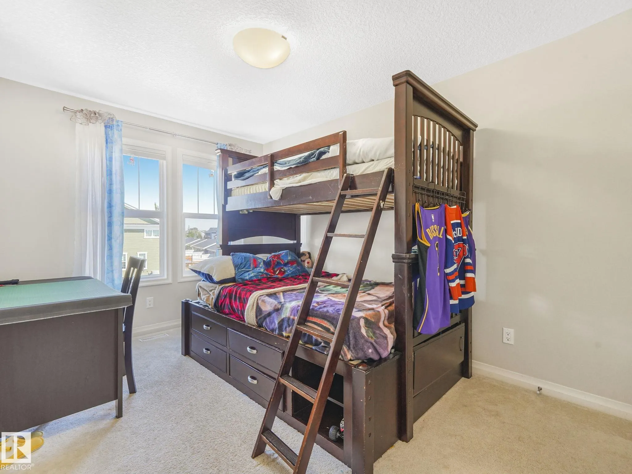 425 SIMPKINS Wynd