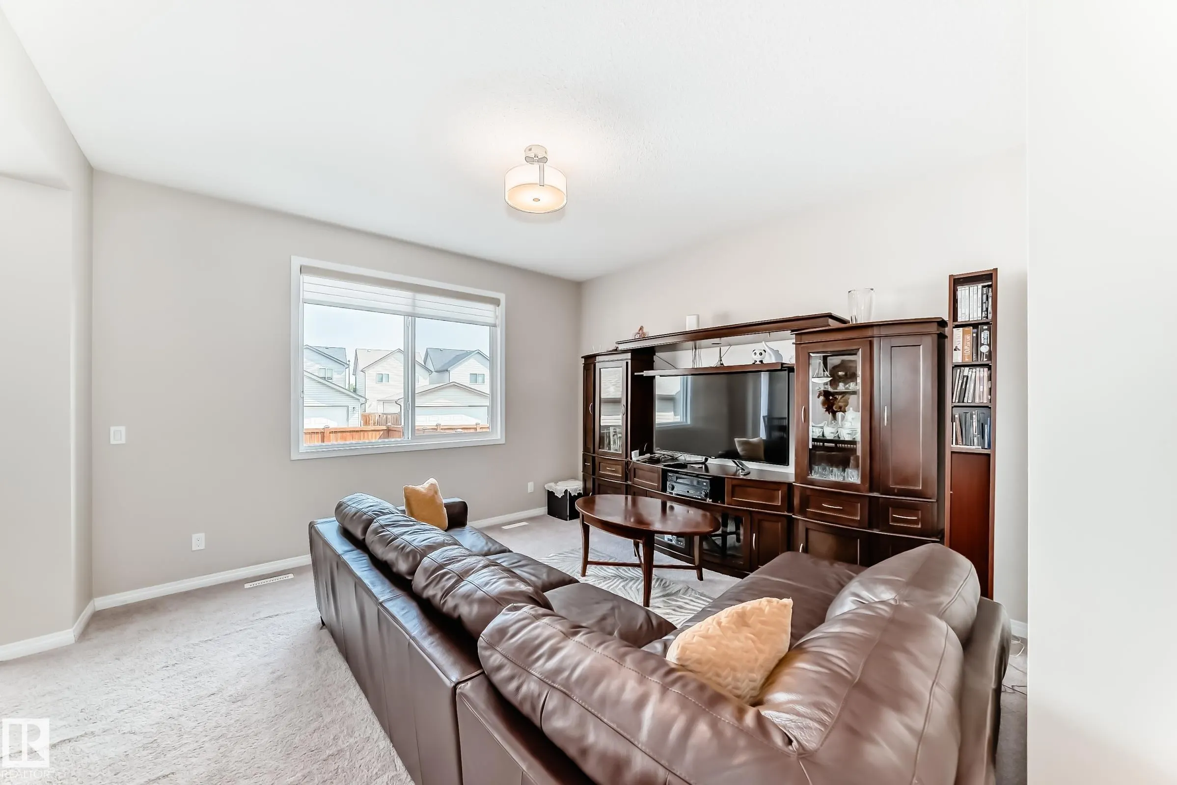 5870 ANTHONY Crescent