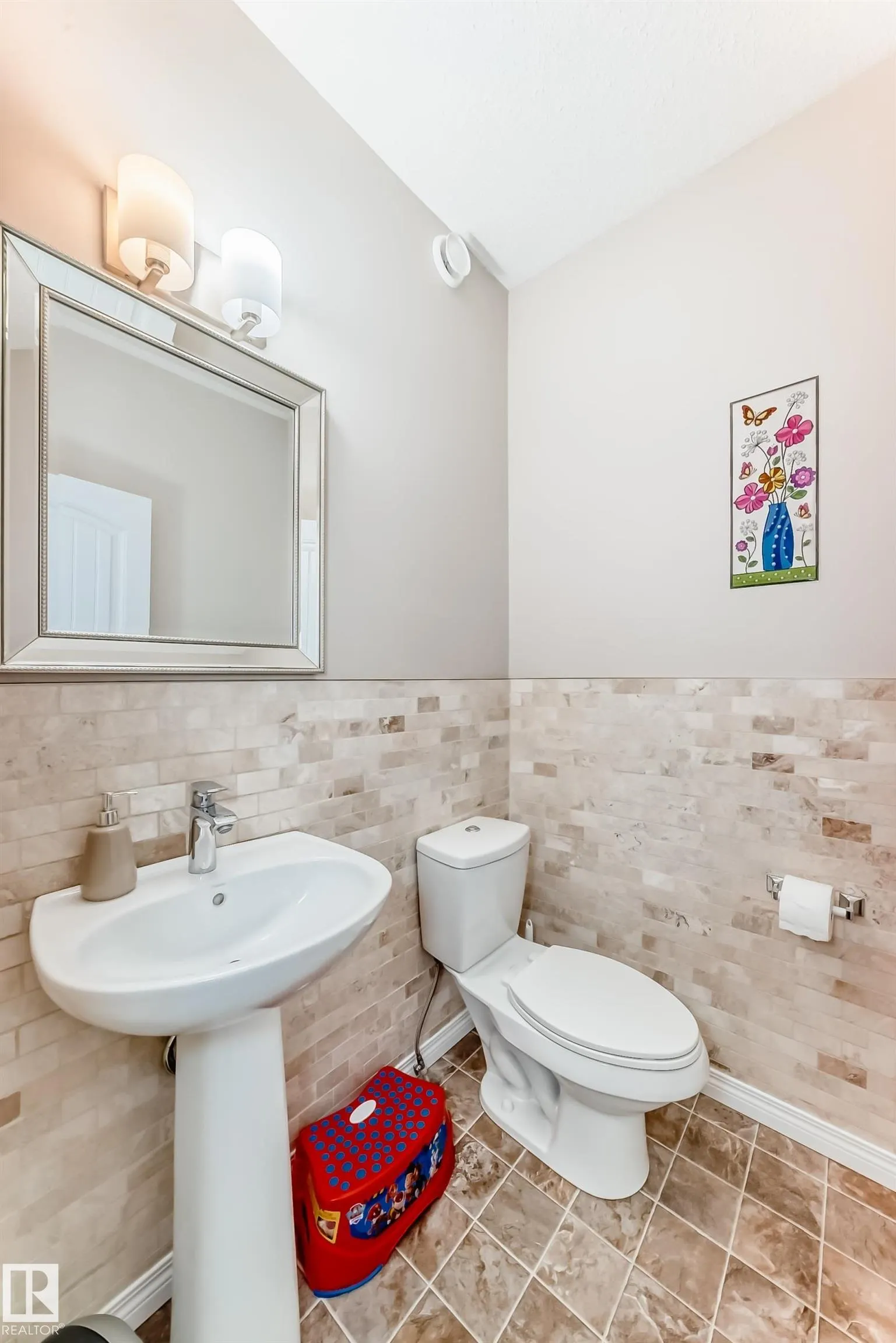 5870 ANTHONY Crescent