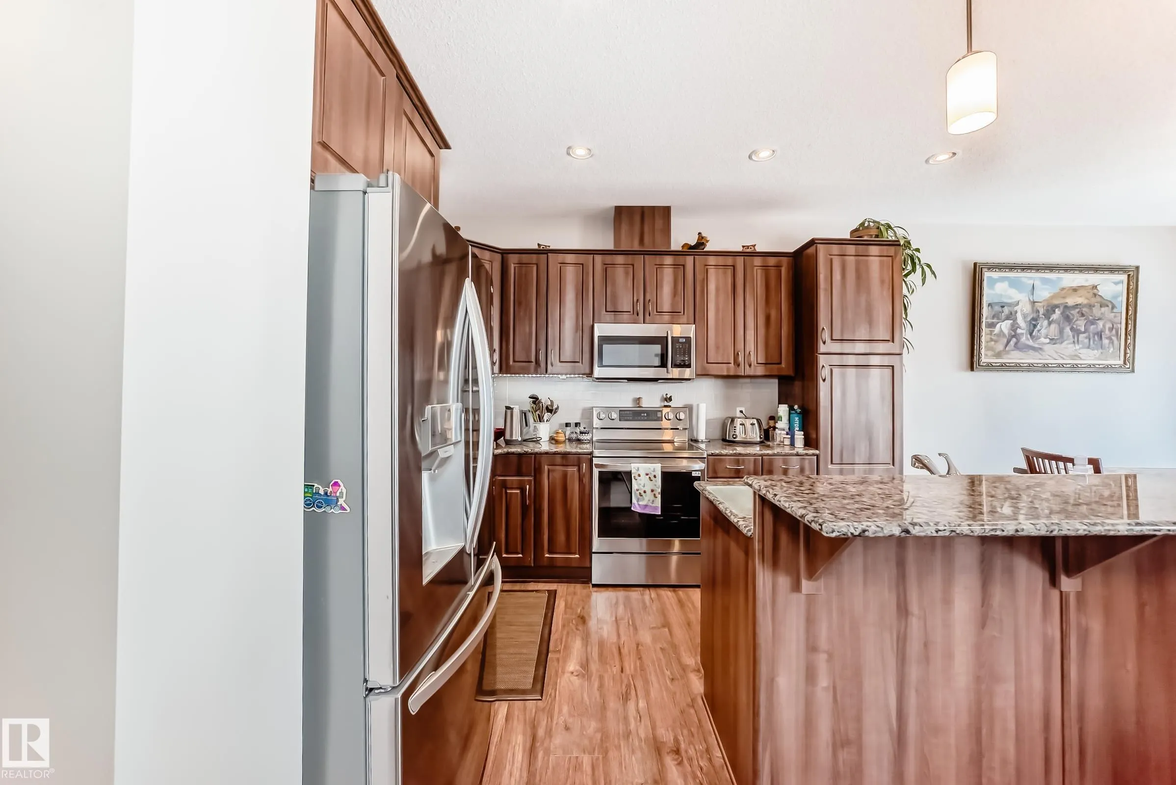 5870 ANTHONY Crescent