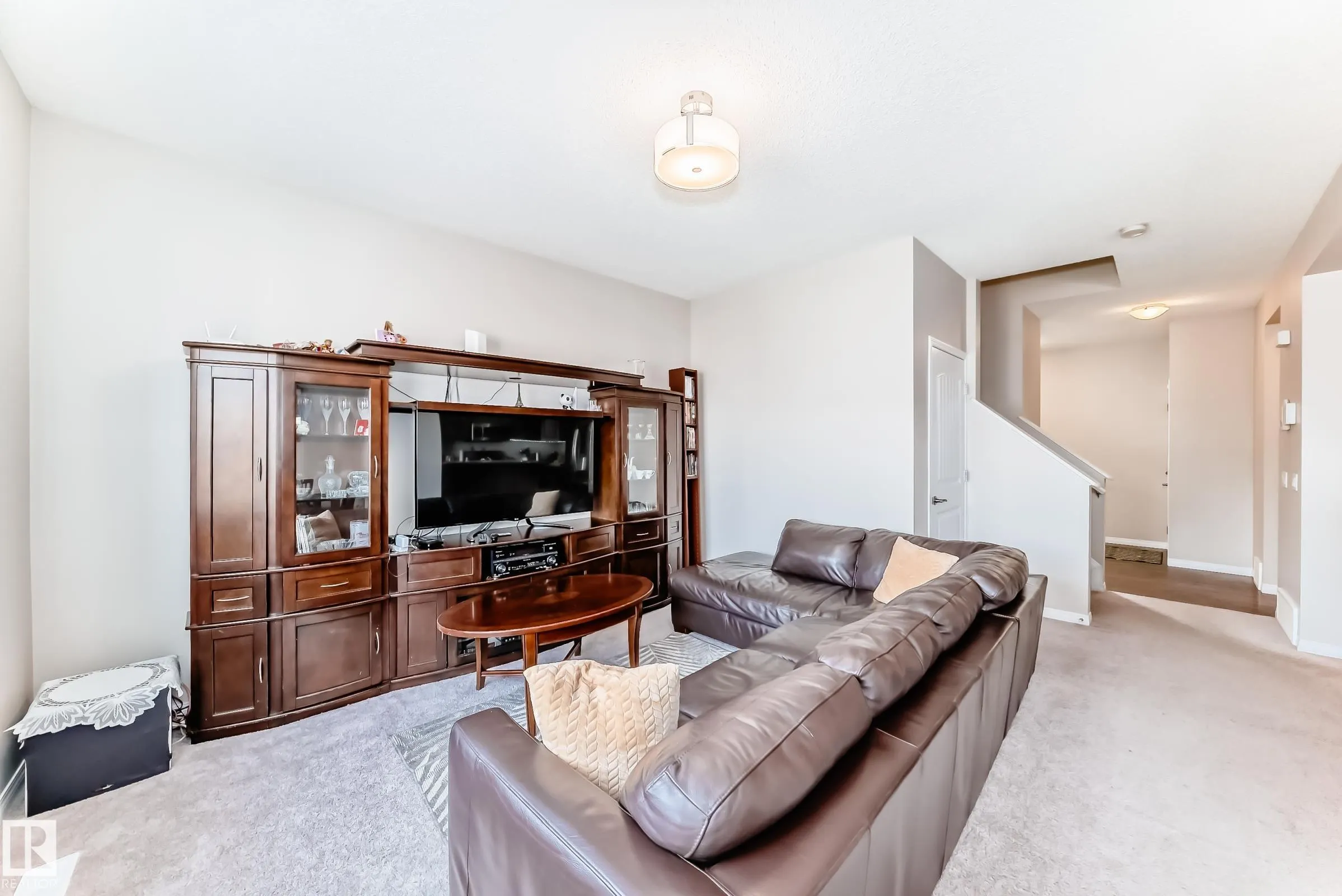 5870 ANTHONY Crescent
