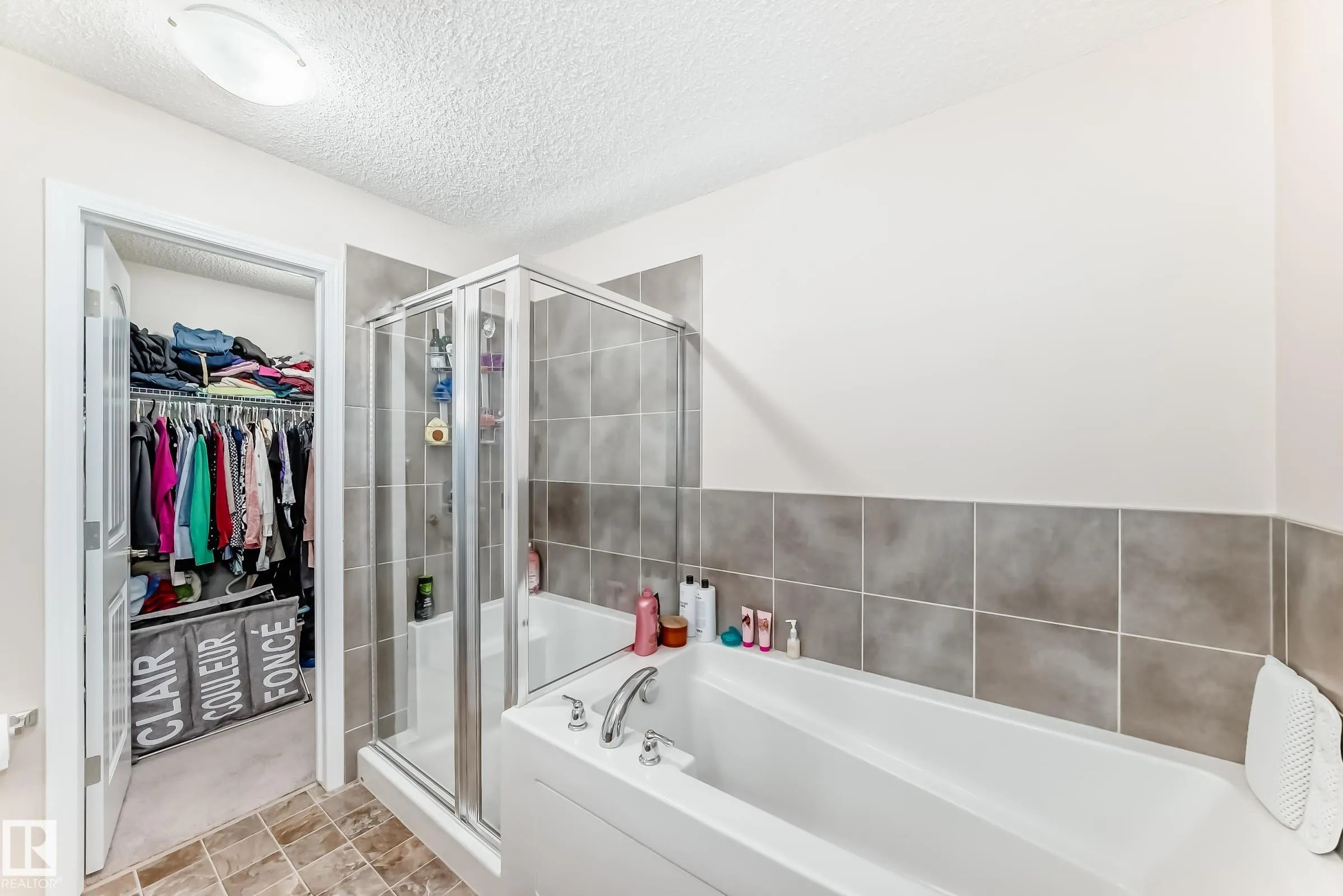 5870 ANTHONY Crescent