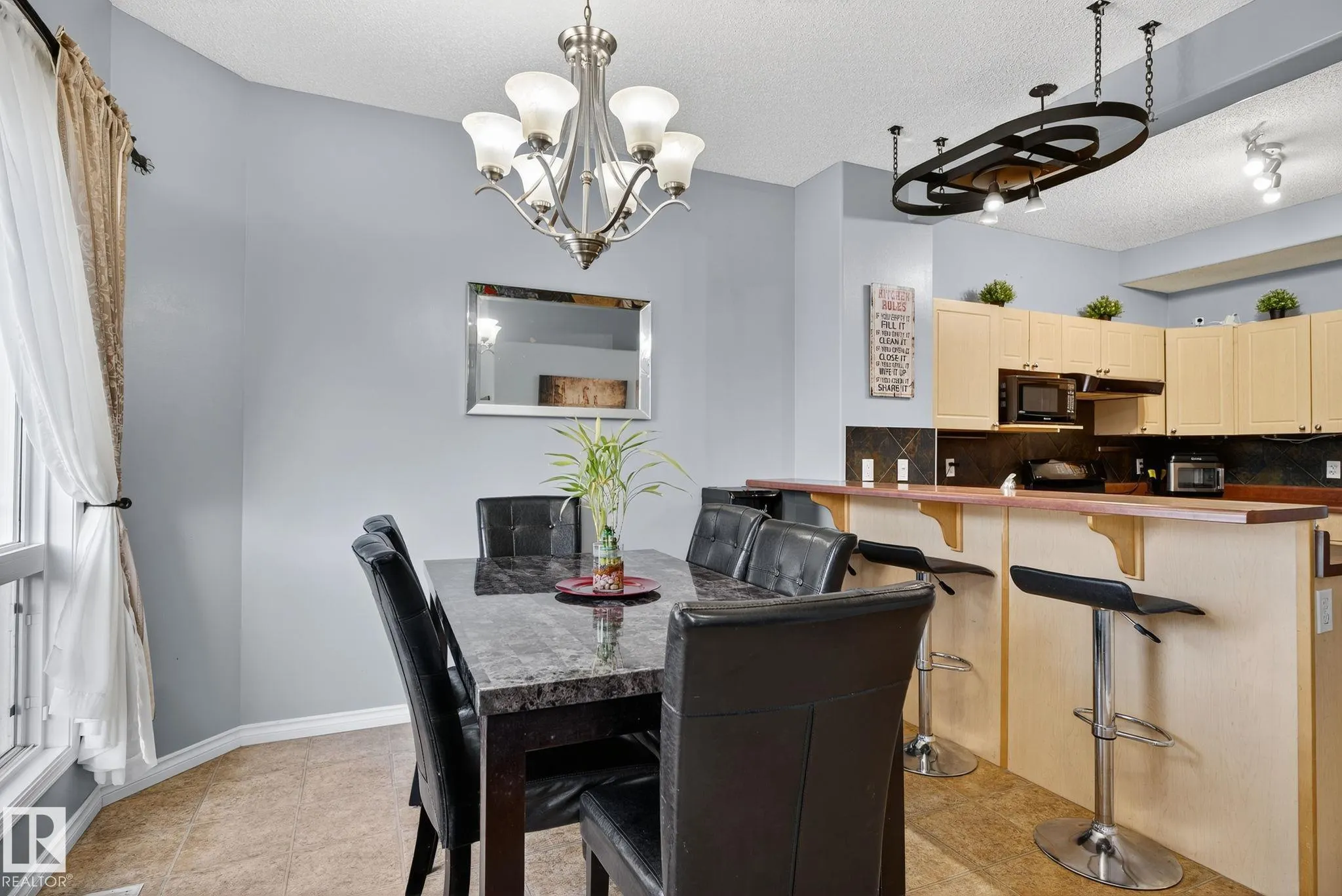 38 BIRCHGLEN Crescent