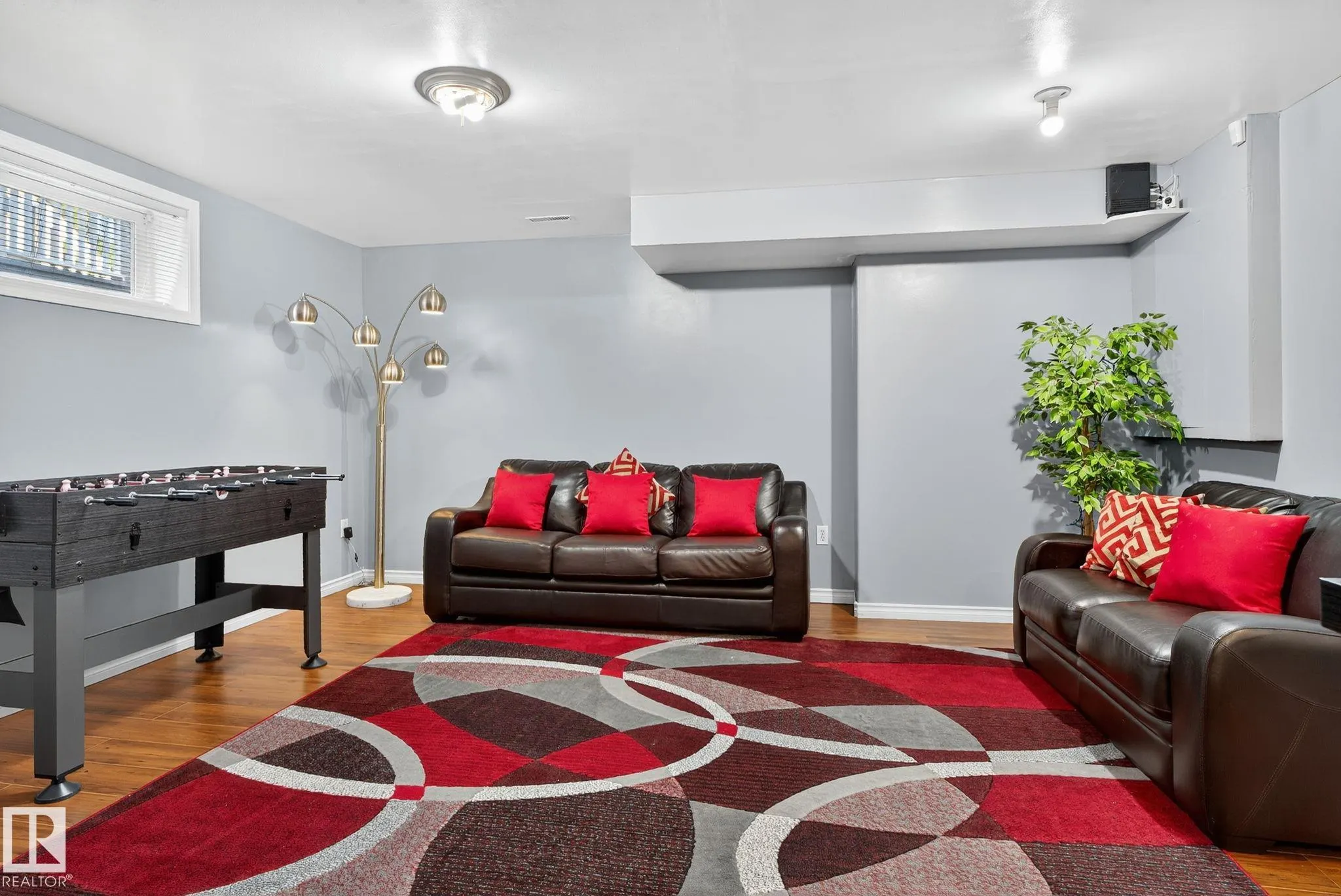 38 BIRCHGLEN Crescent
