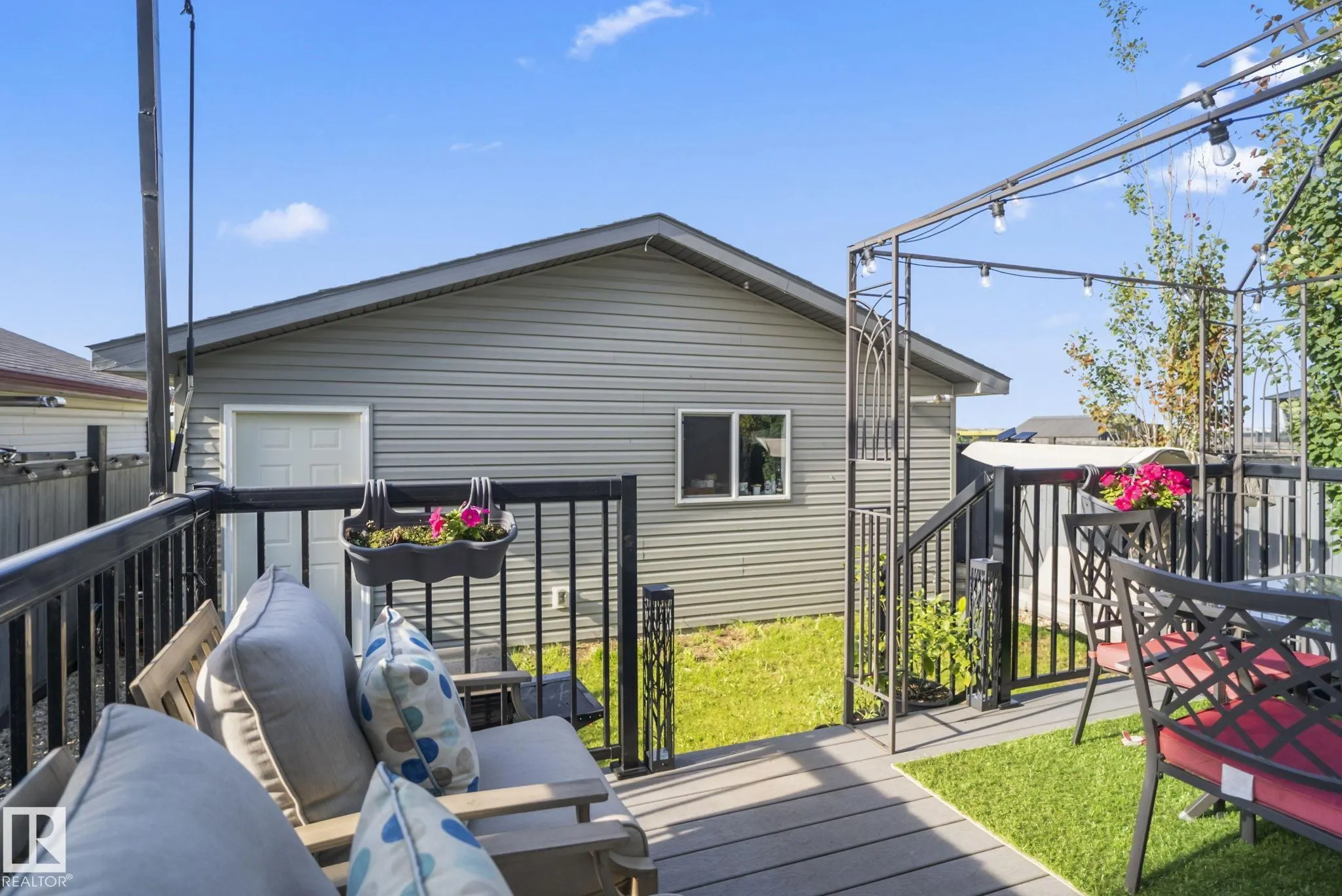 38 BIRCHGLEN Crescent