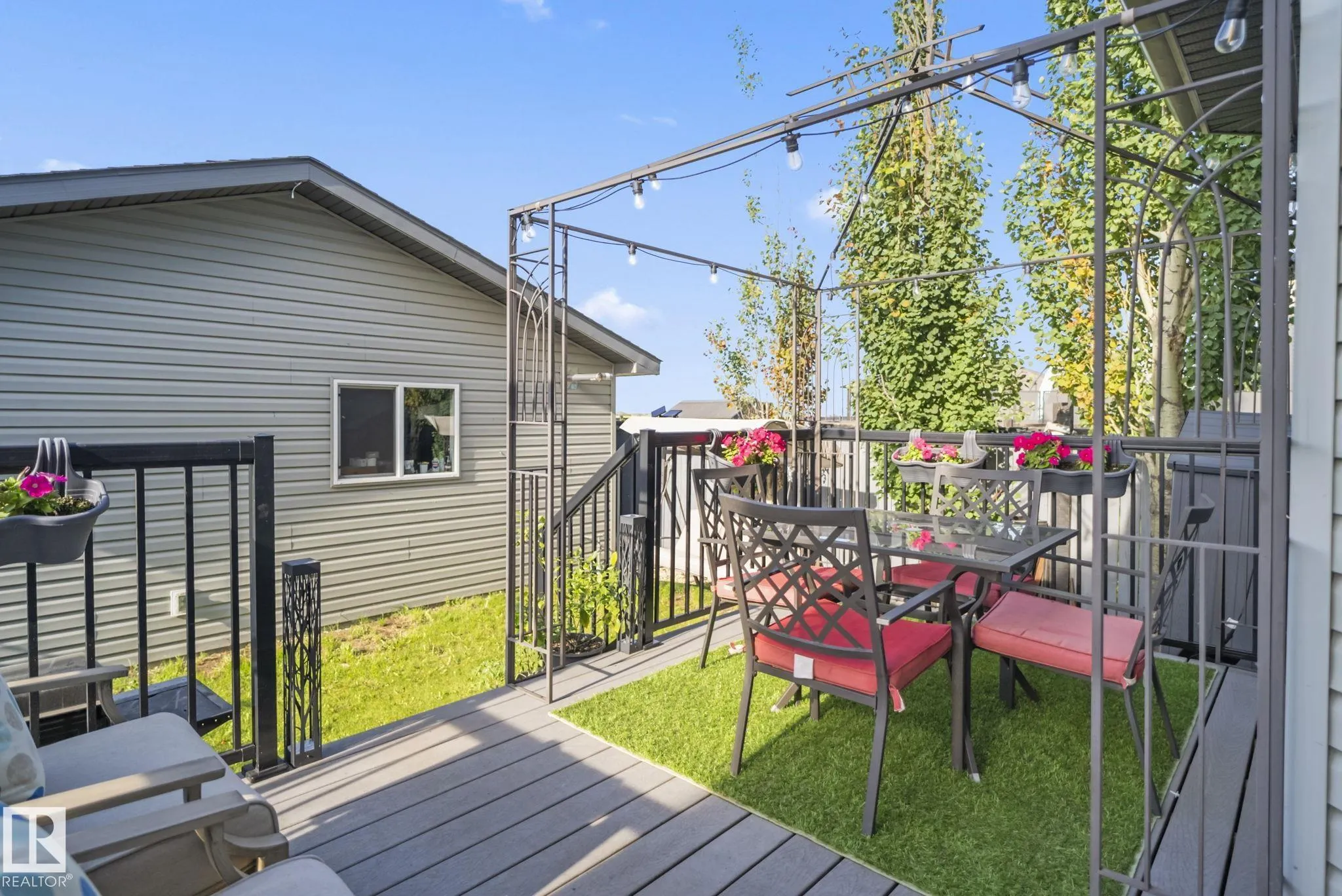 38 BIRCHGLEN Crescent