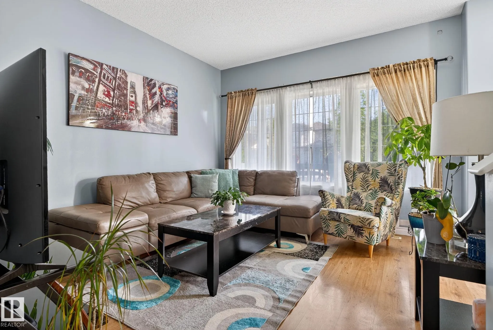 38 BIRCHGLEN Crescent