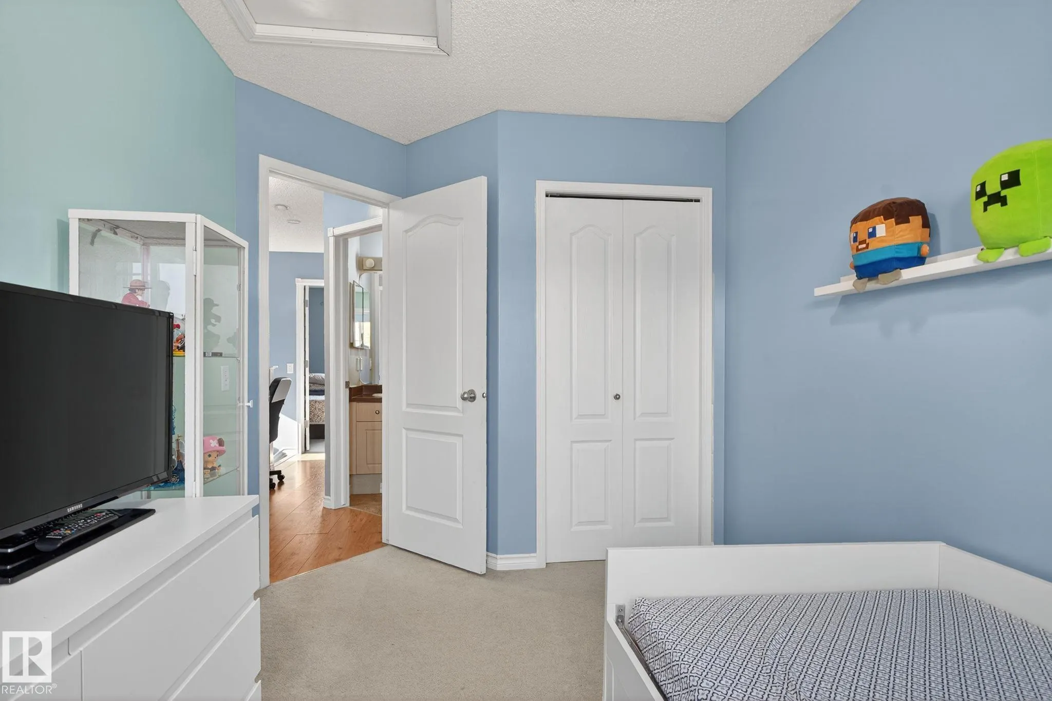 38 BIRCHGLEN Crescent