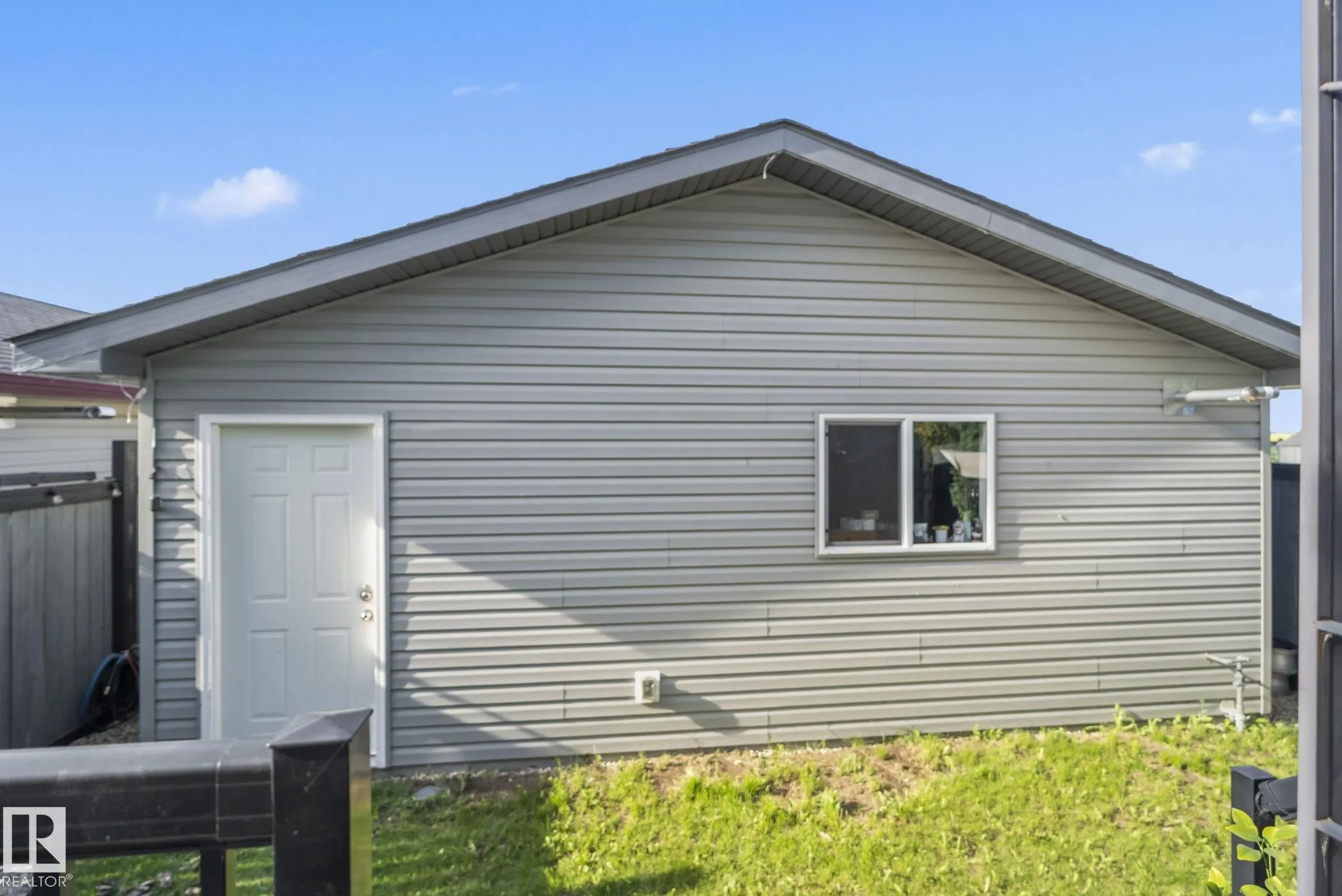 38 BIRCHGLEN Crescent