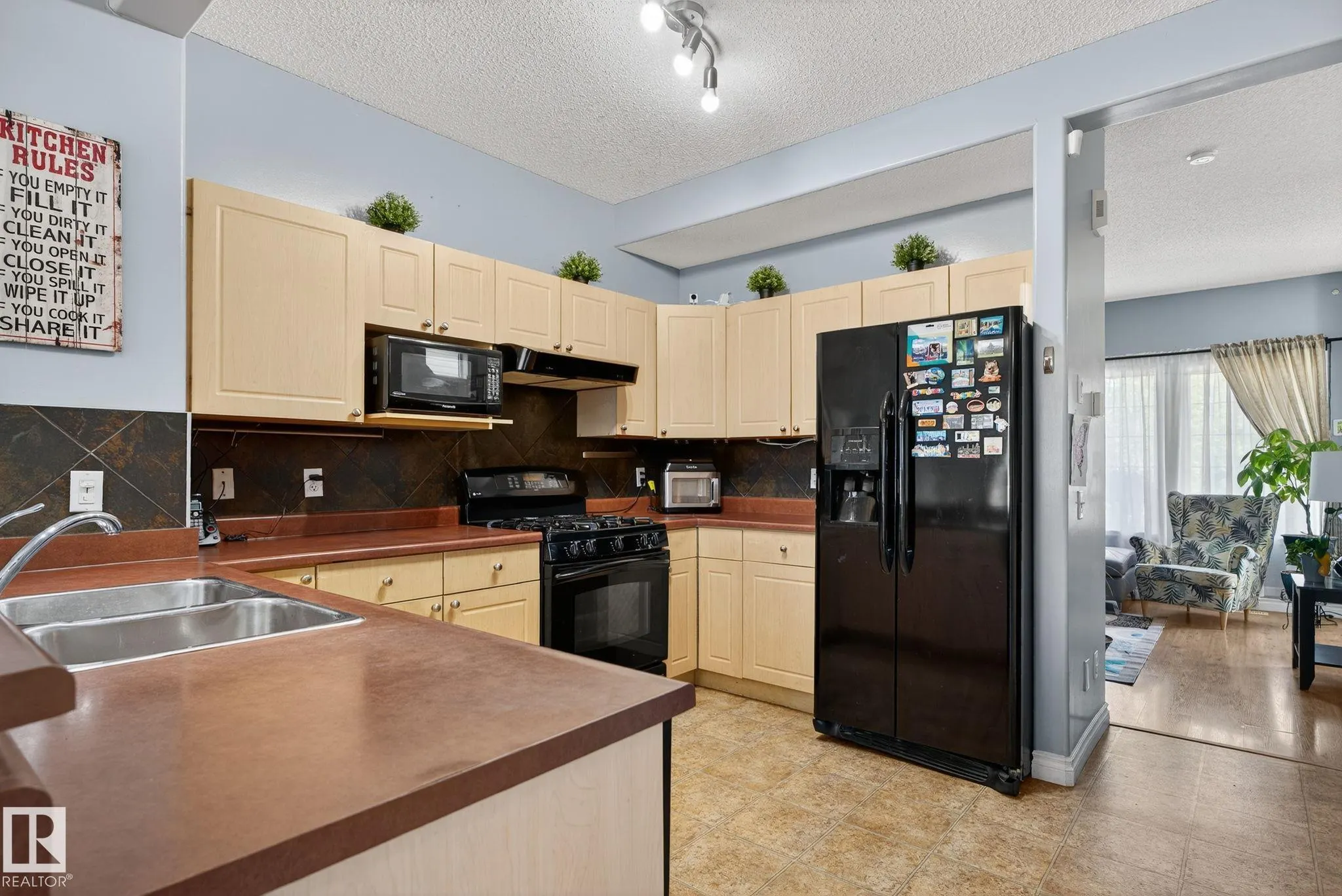38 BIRCHGLEN Crescent