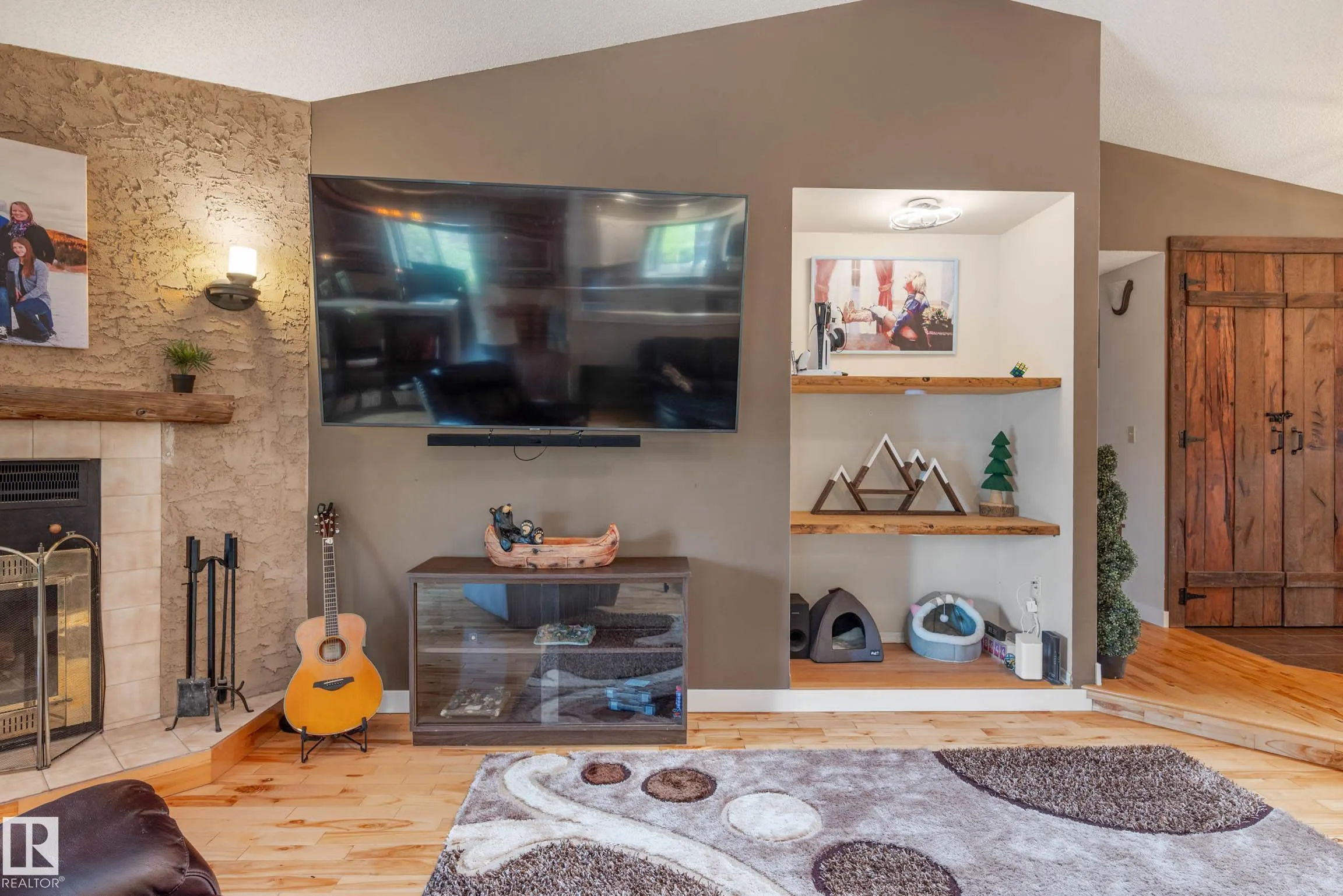 7 FIELDSTONE Cove