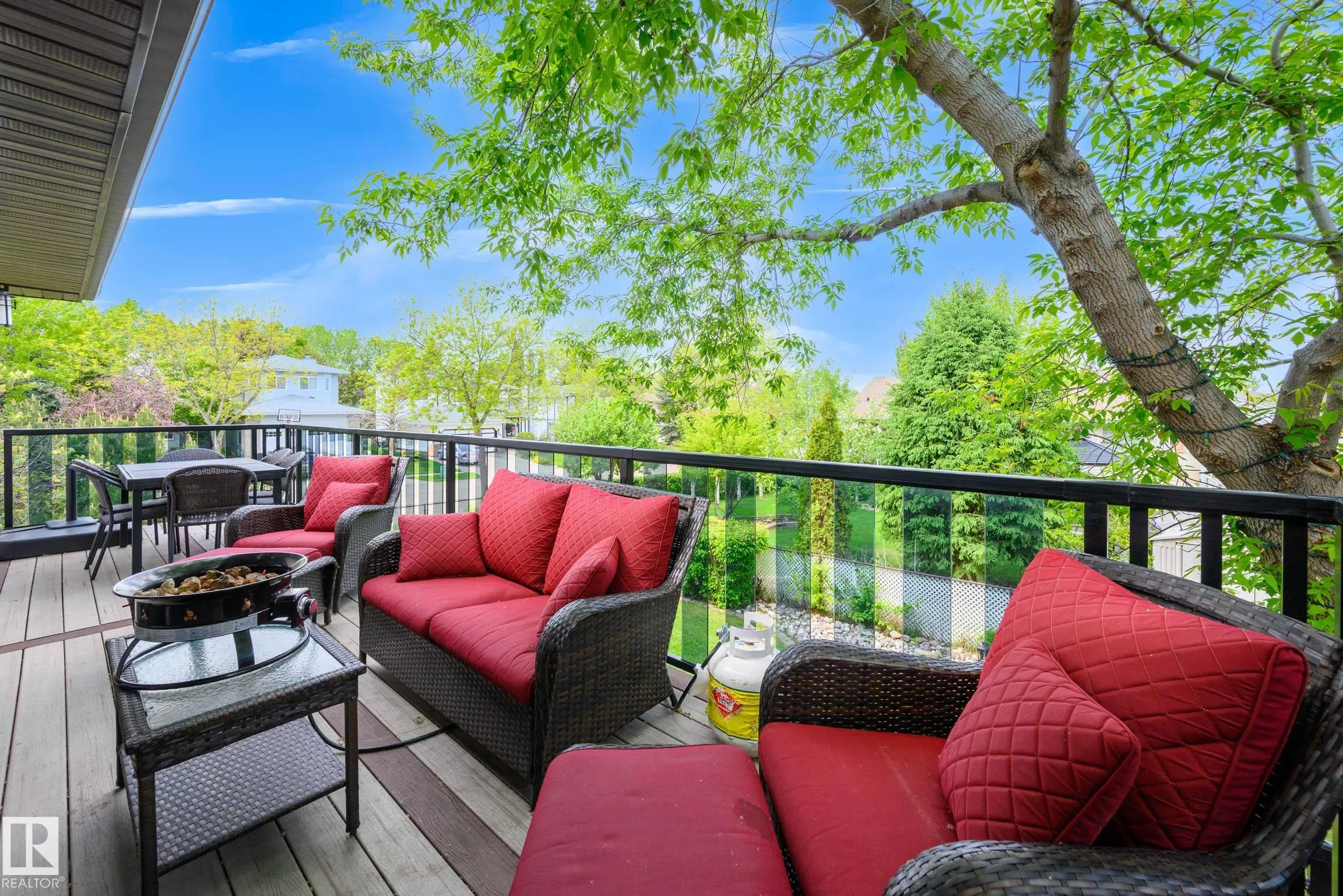 7 FIELDSTONE Cove
