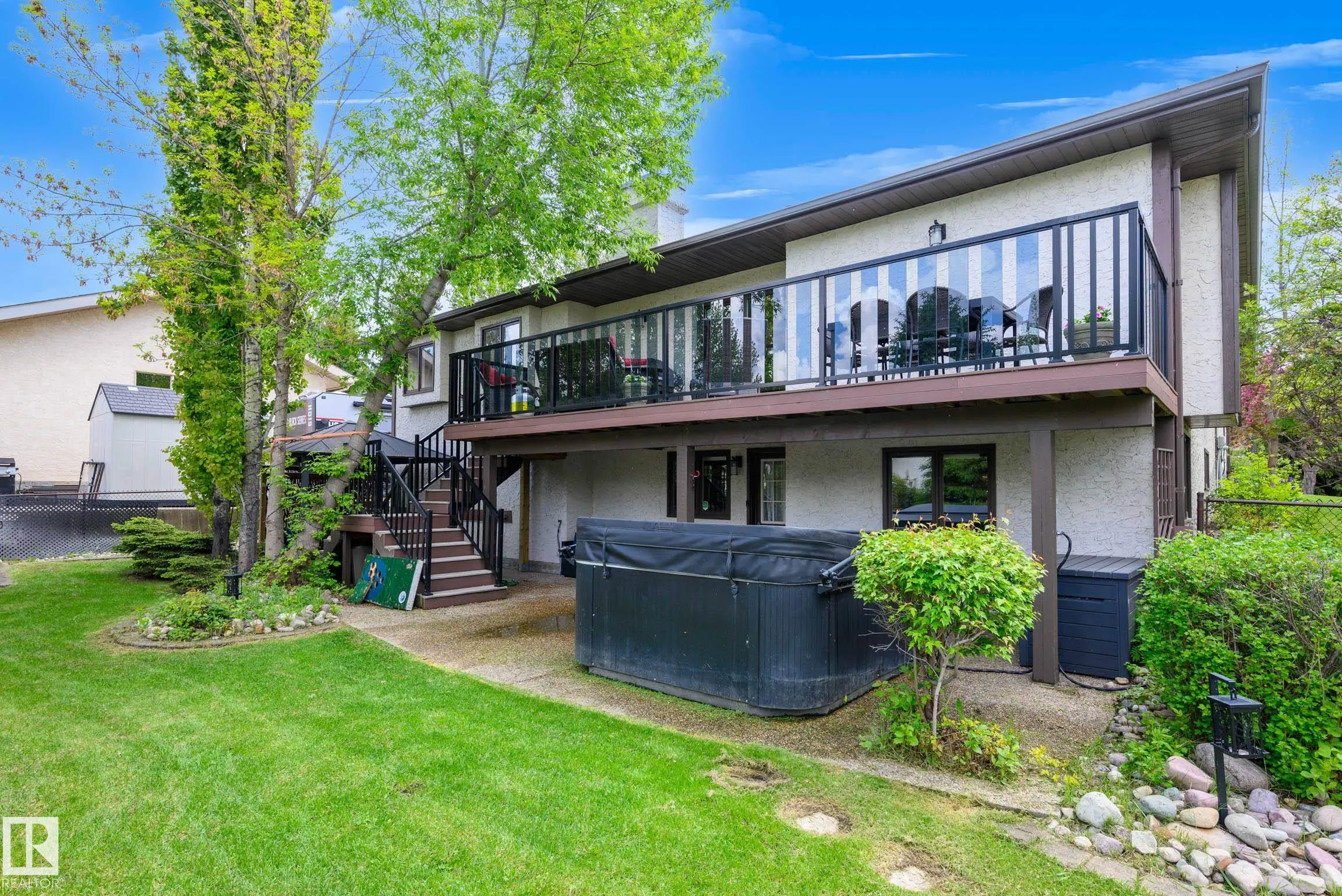 7 FIELDSTONE Cove