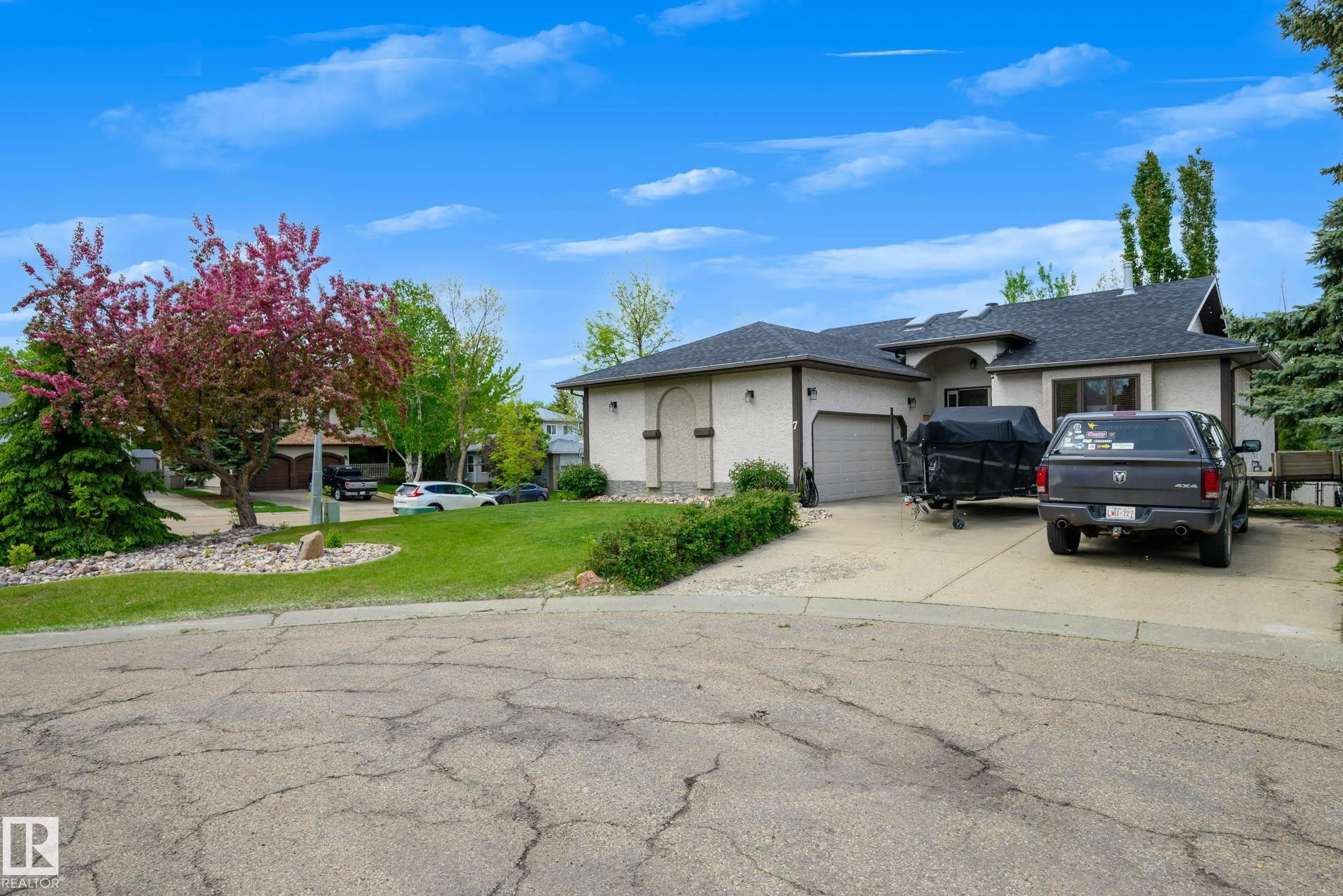 7 FIELDSTONE Cove