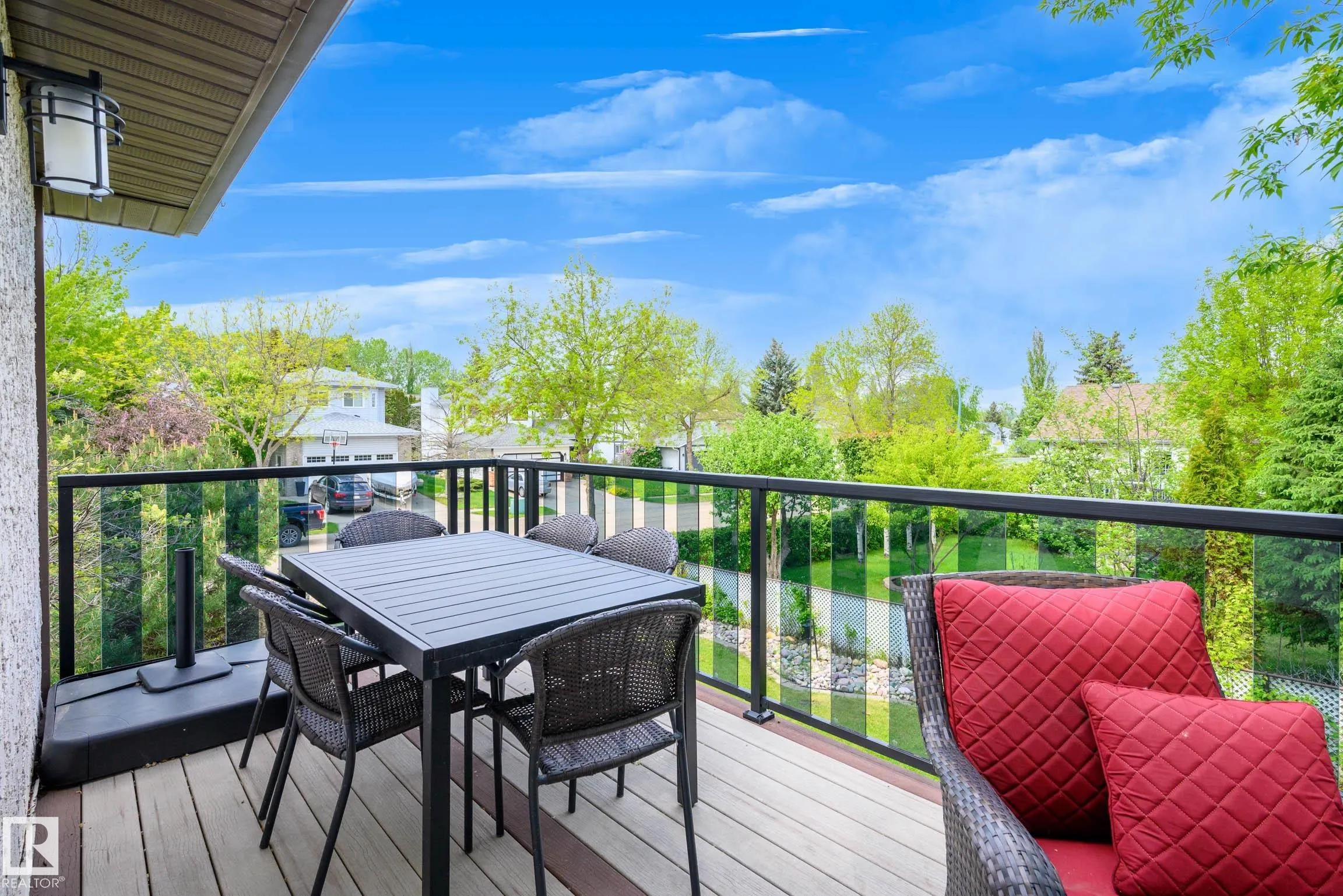 7 FIELDSTONE Cove