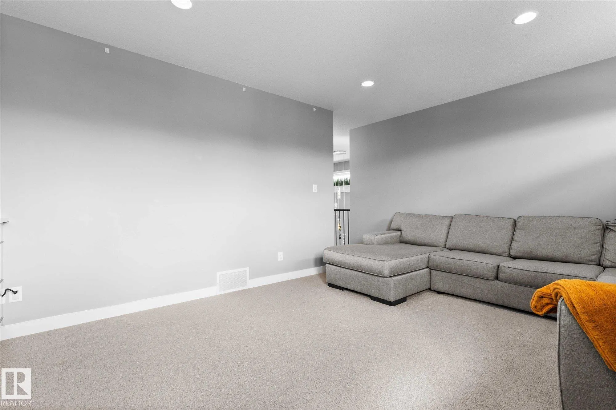 78 WOODHILL Lane