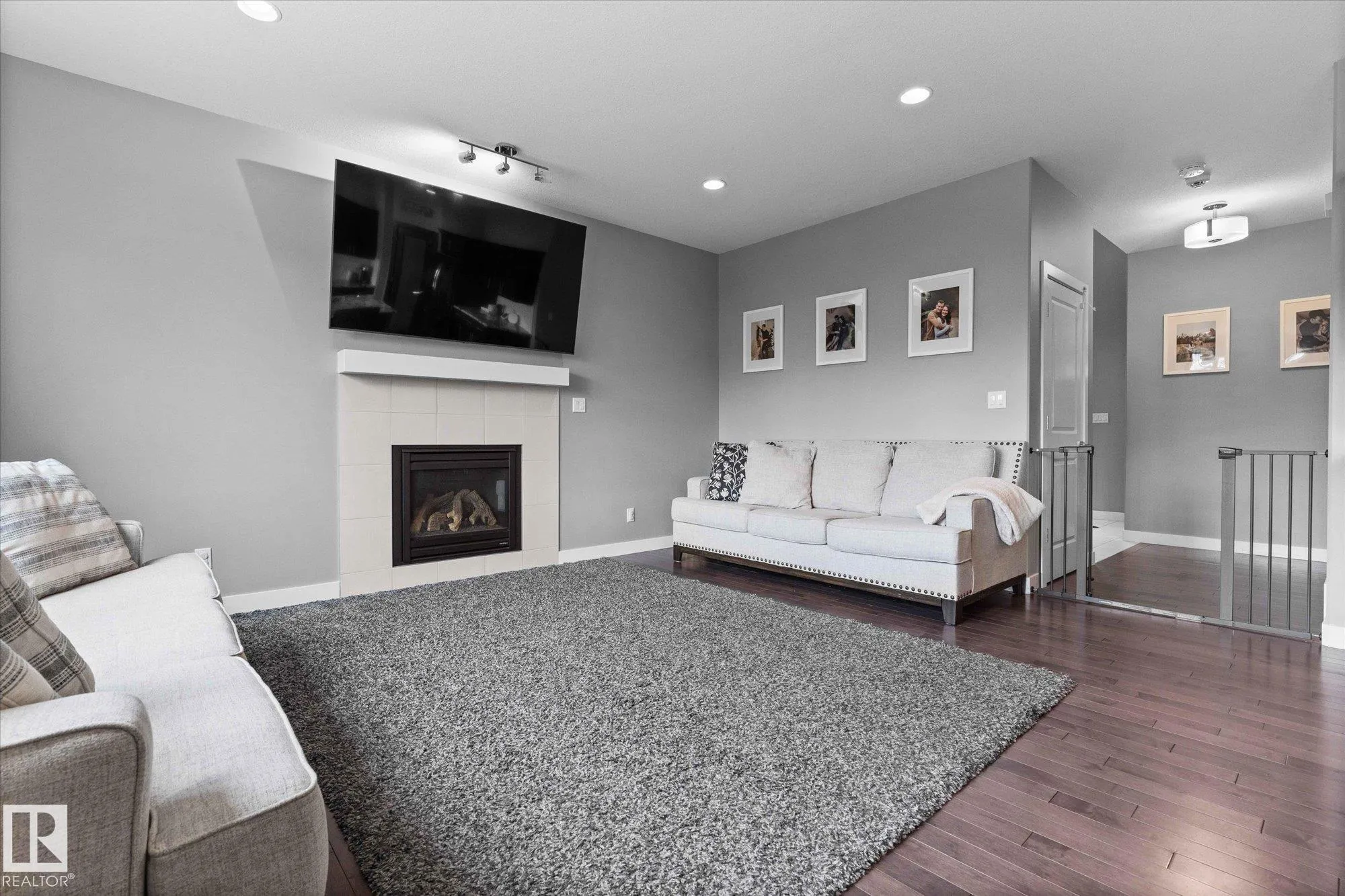 78 WOODHILL Lane